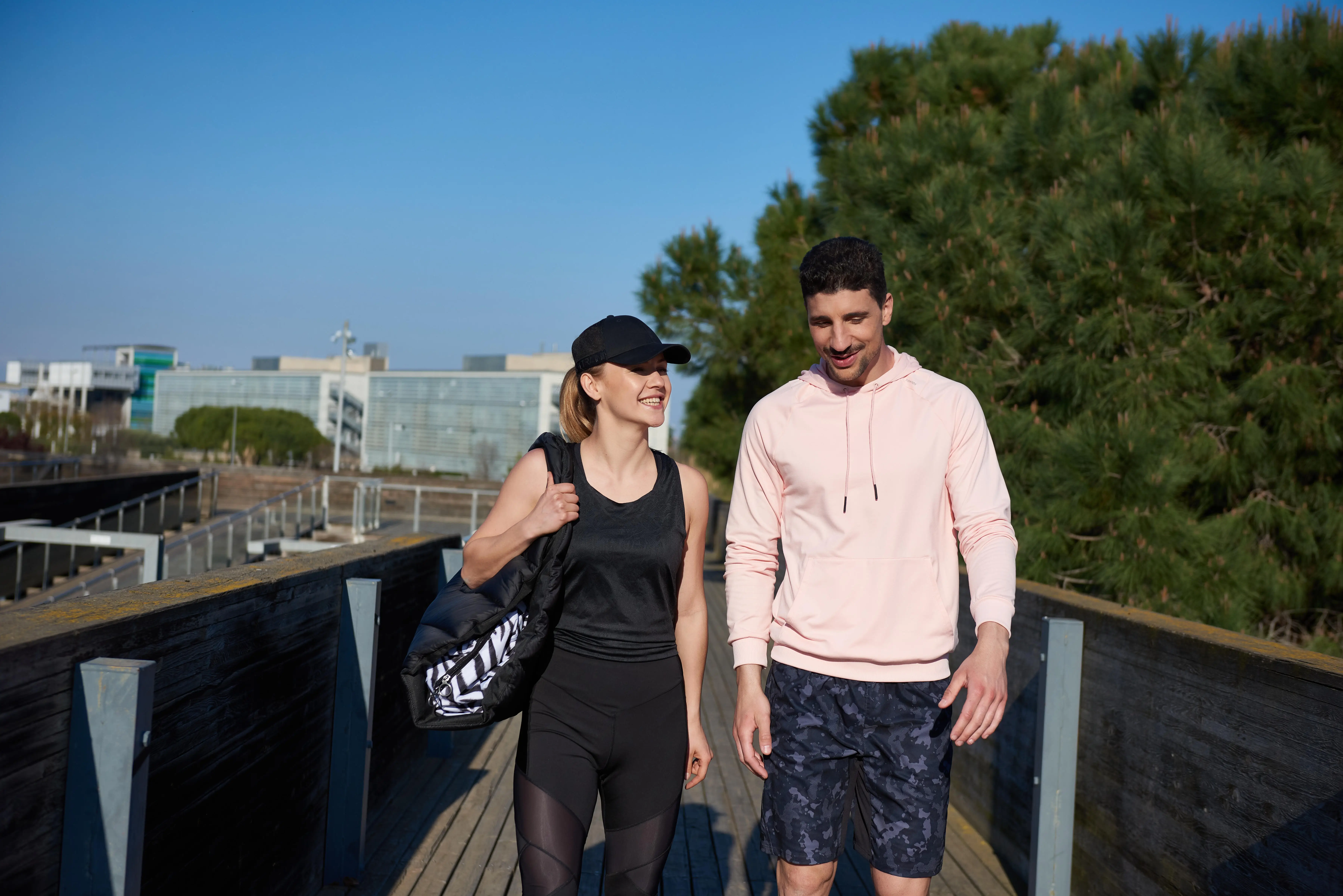 4978-breathable-fitness-cardio-training-cap-black-1.jpg