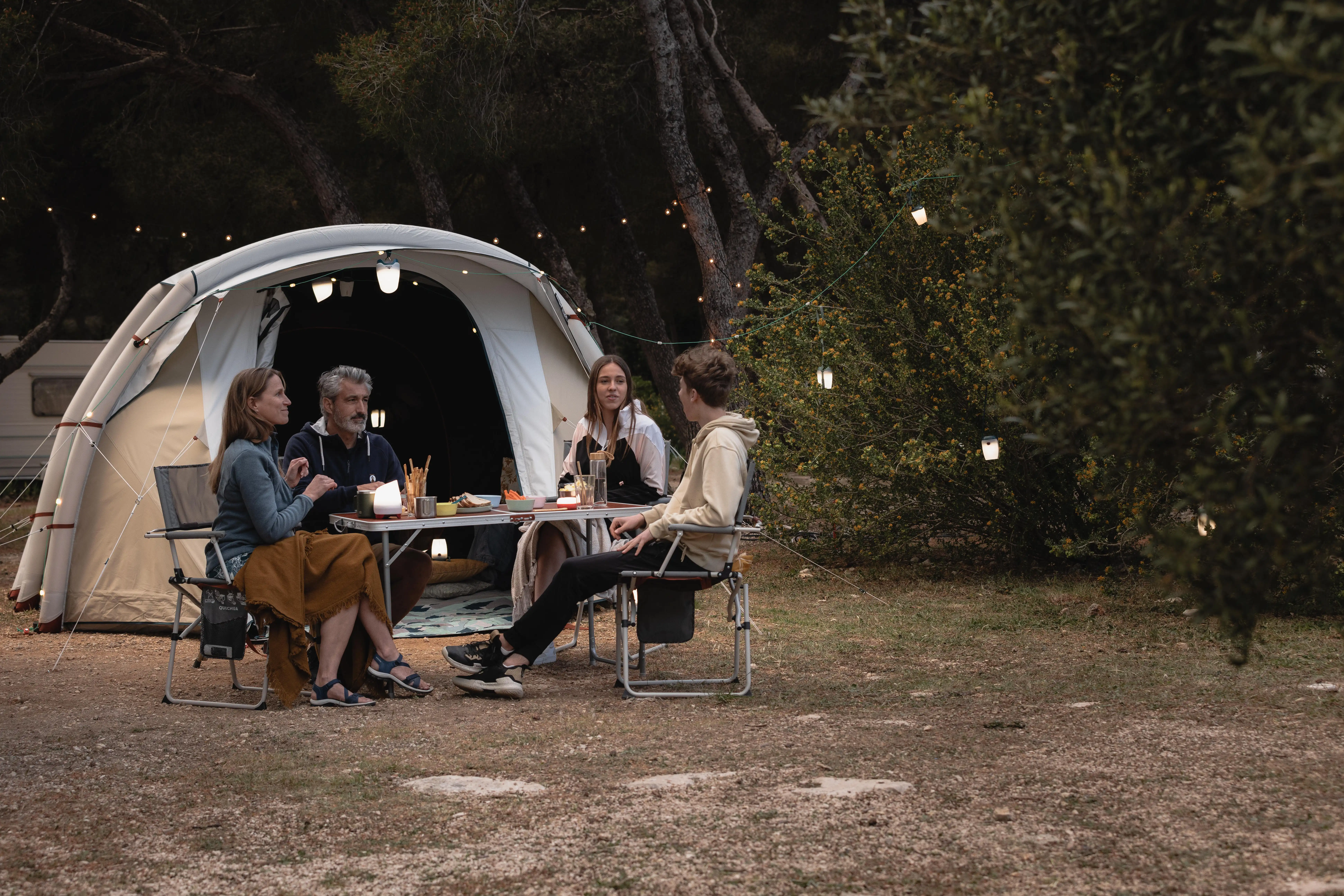 5014-bl-100-camping-100-lumen-rechargeable-lamp-1.jpg