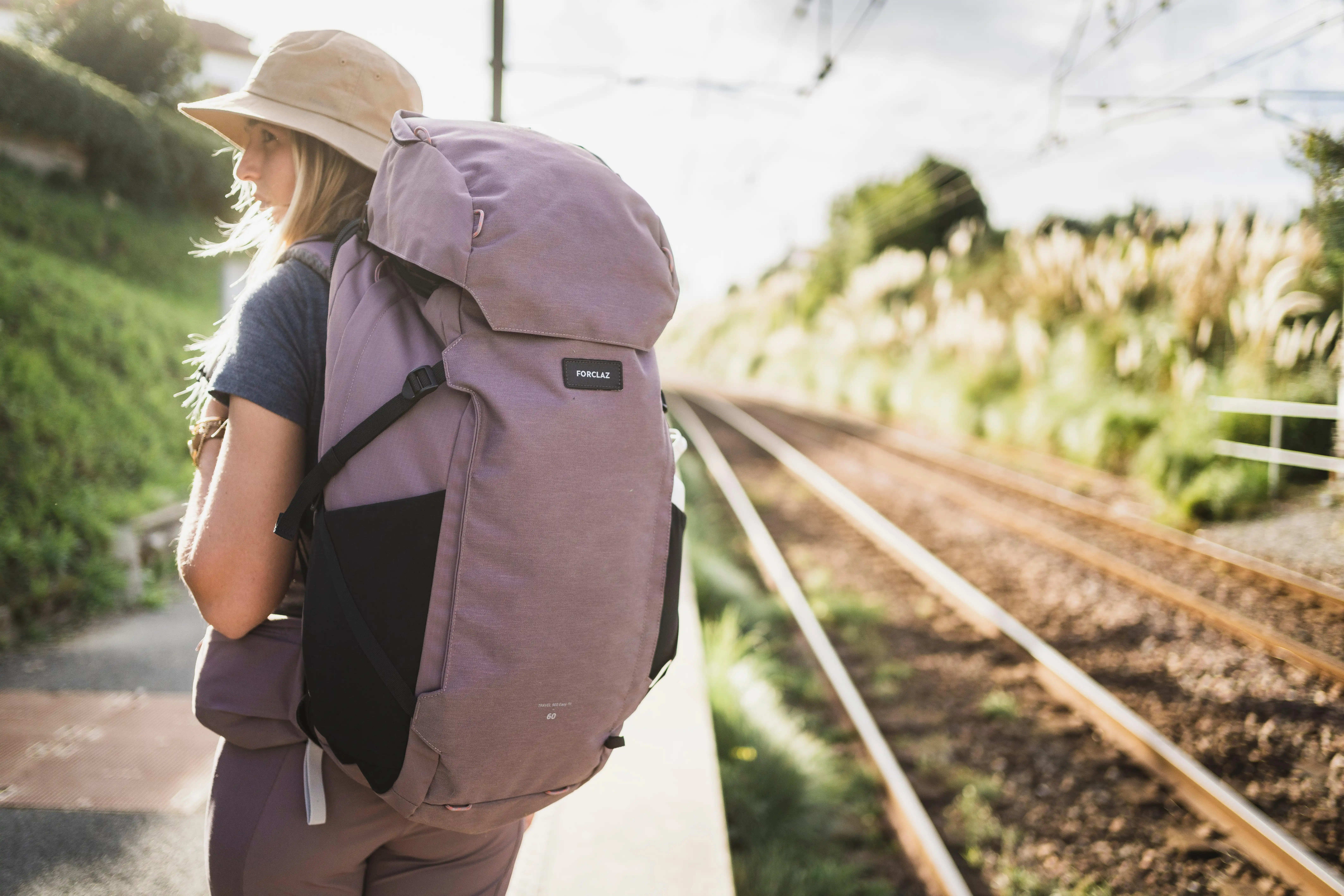 5041-women-s-hiking-backpack-60-6-l-travel-900-1.jpg