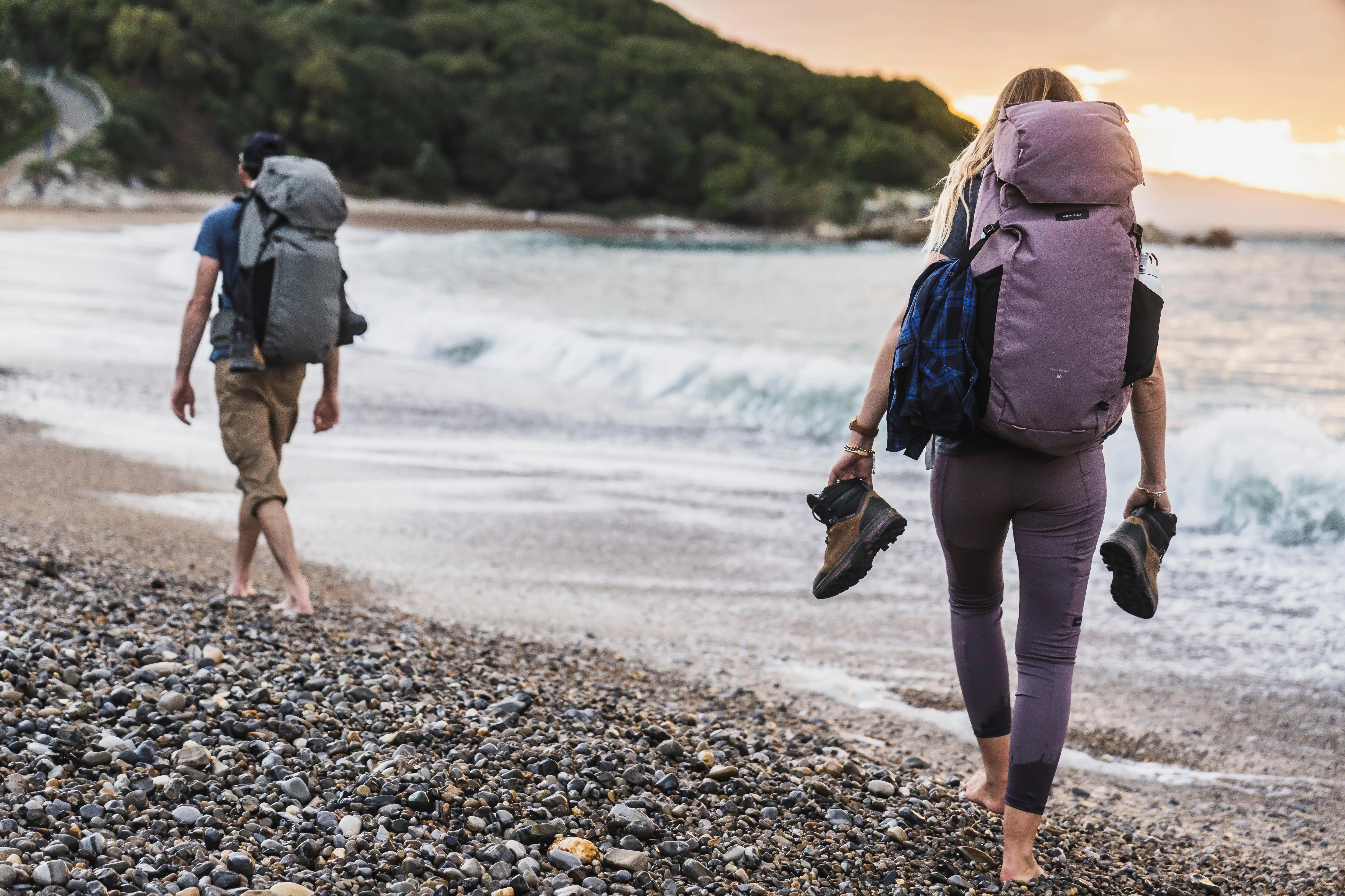 5041-women-s-hiking-backpack-60-6-l-travel-900-1.jpg