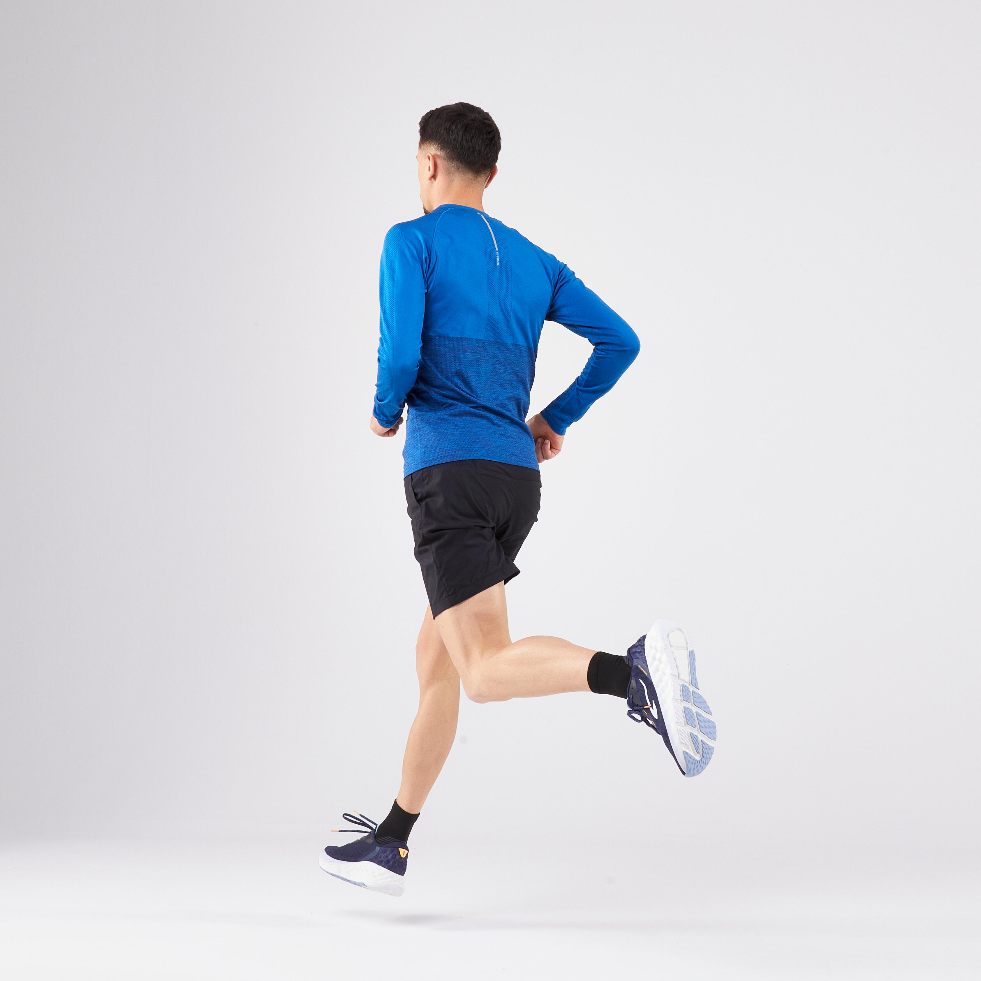 5608-long-sleeve-running-t-shirt-run-500-black-royal-blue-1.jpg
