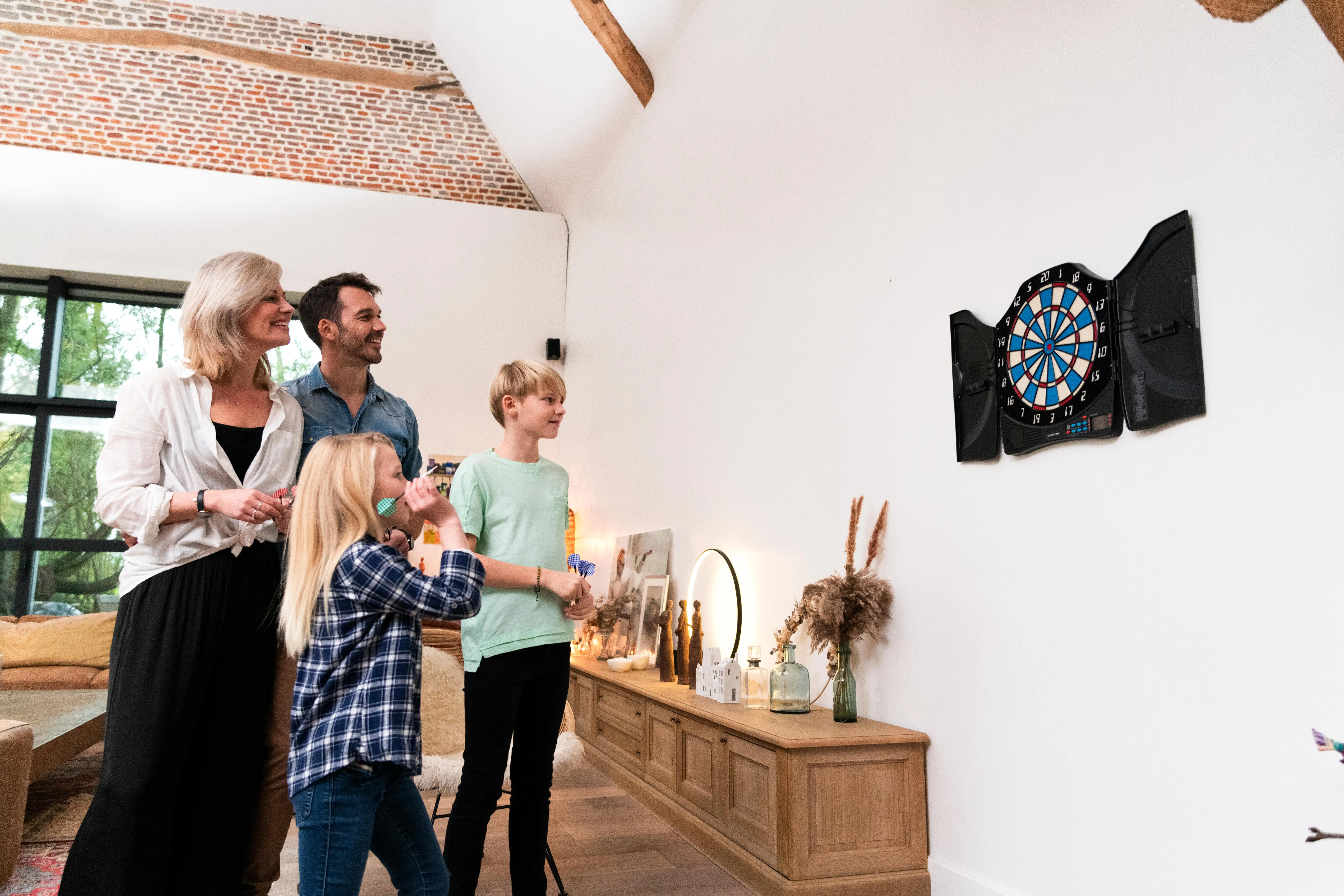 564-electronic-dartboard-ed-310-1.jpg