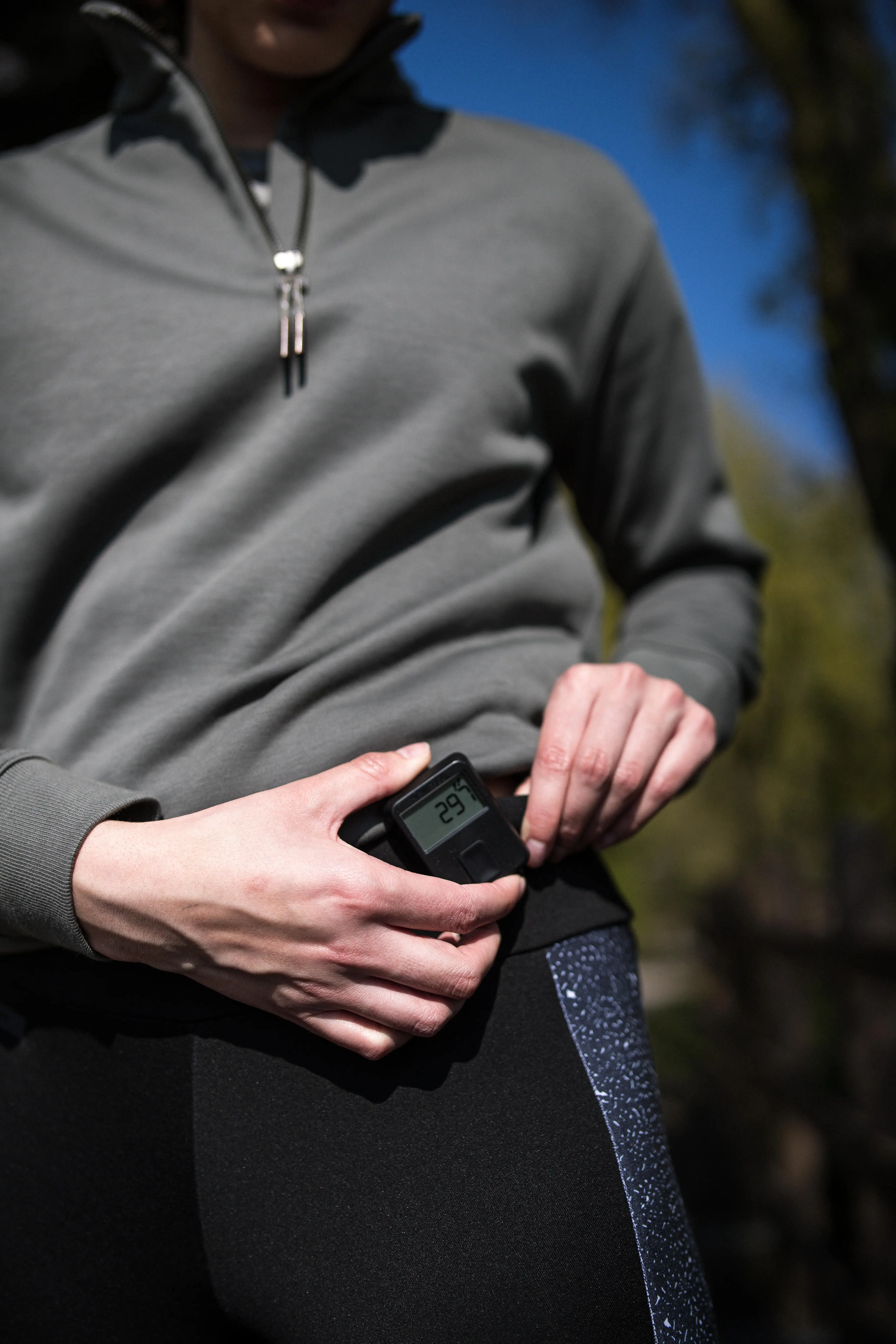 5796-pedometer-accelerometer-onwalk-one-black-1.jpg