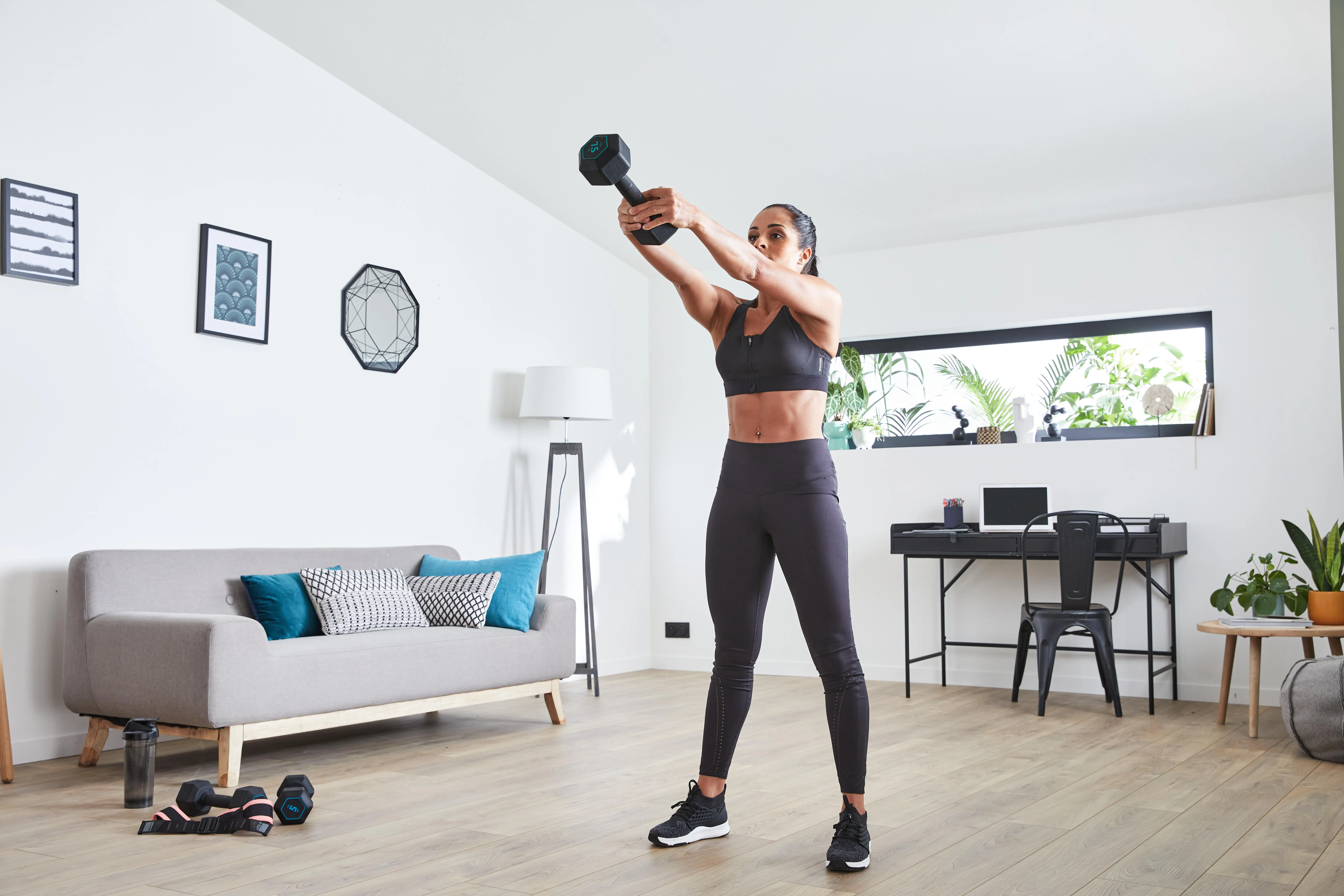 5967-5-kg-cross-training-hex-dumbbell-black-1.jpg