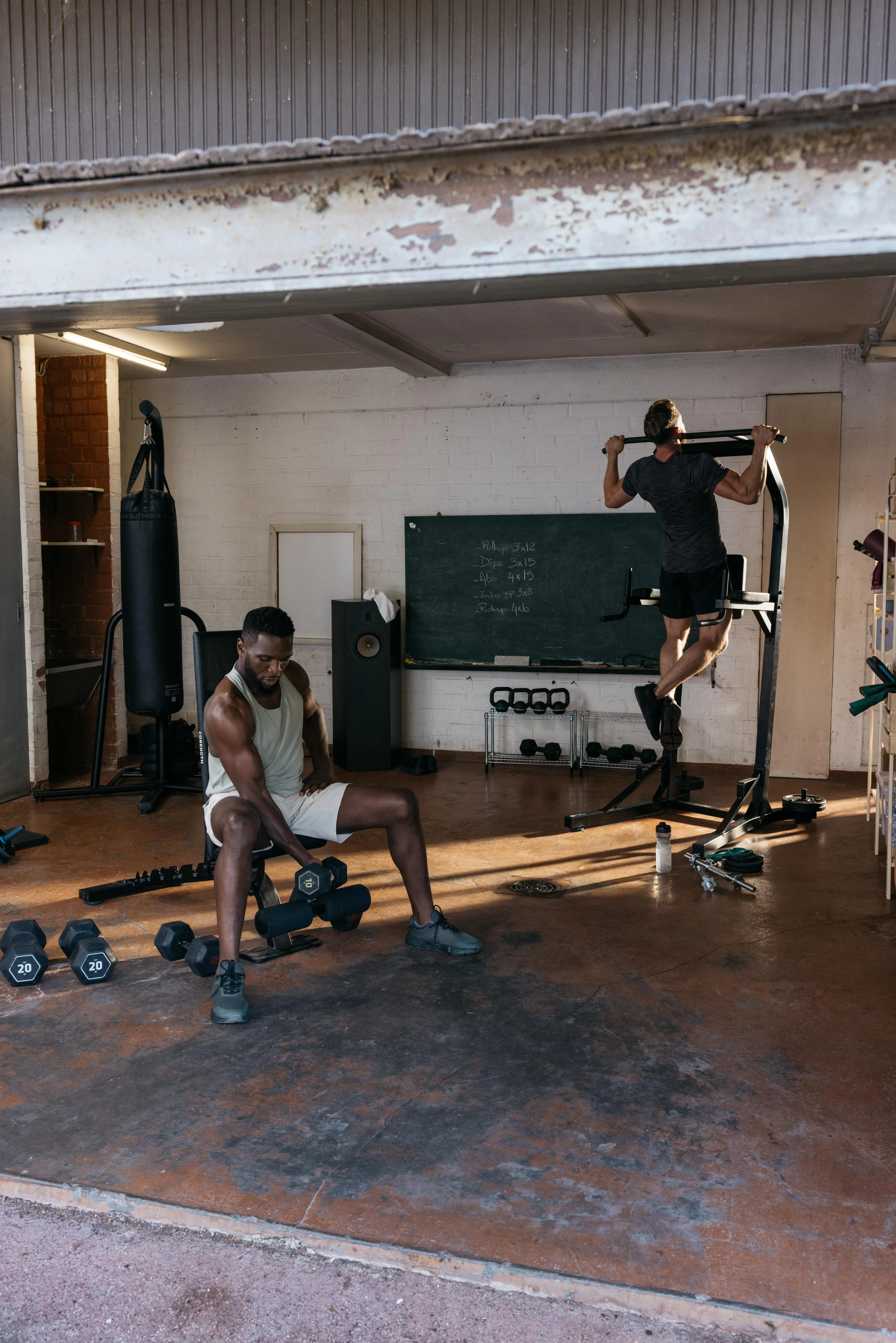 5971-15-kg-cross-training-hex-dumbbell-black-1.jpg