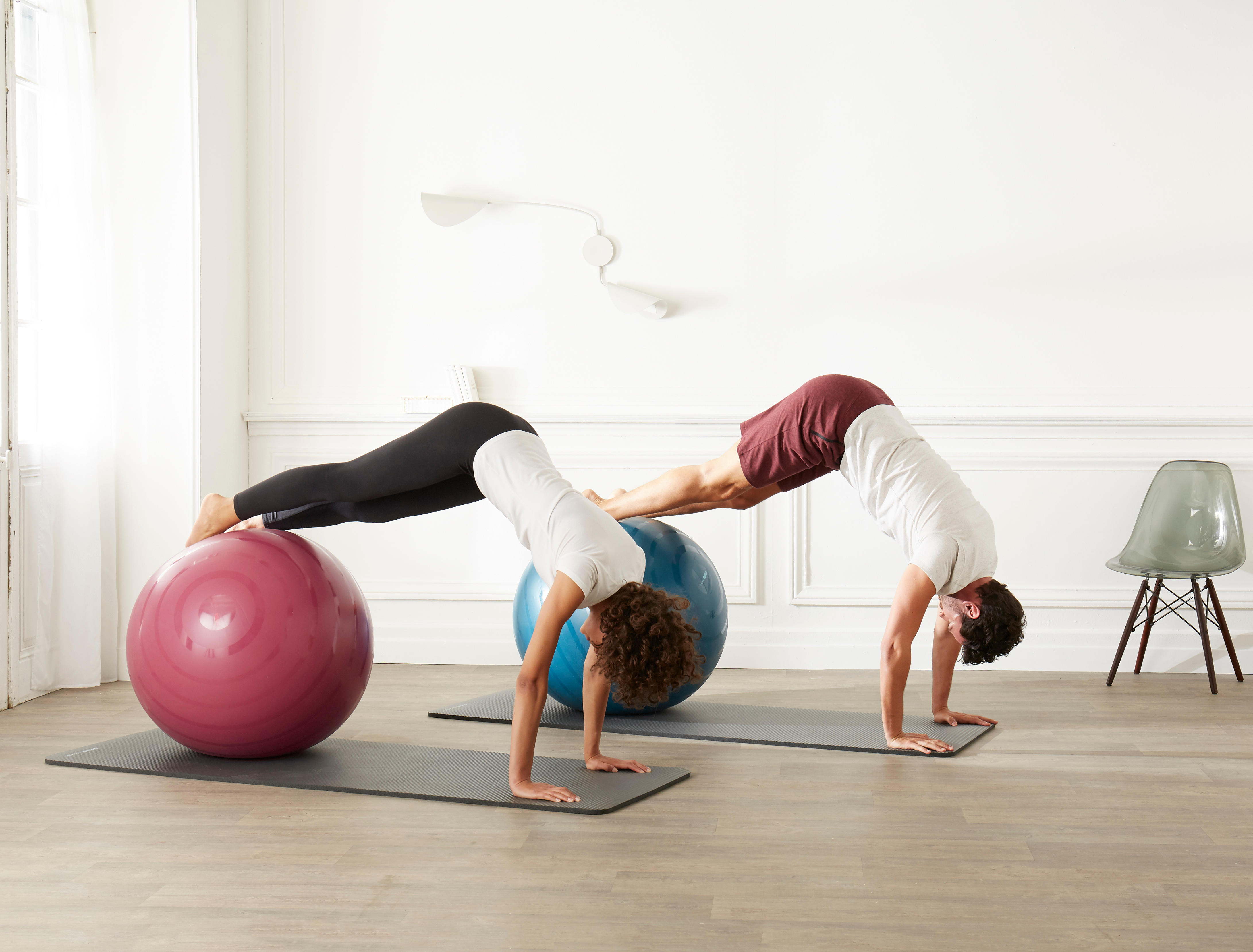 5981-size-1-pilates-swiss-ball-blue-1.jpg