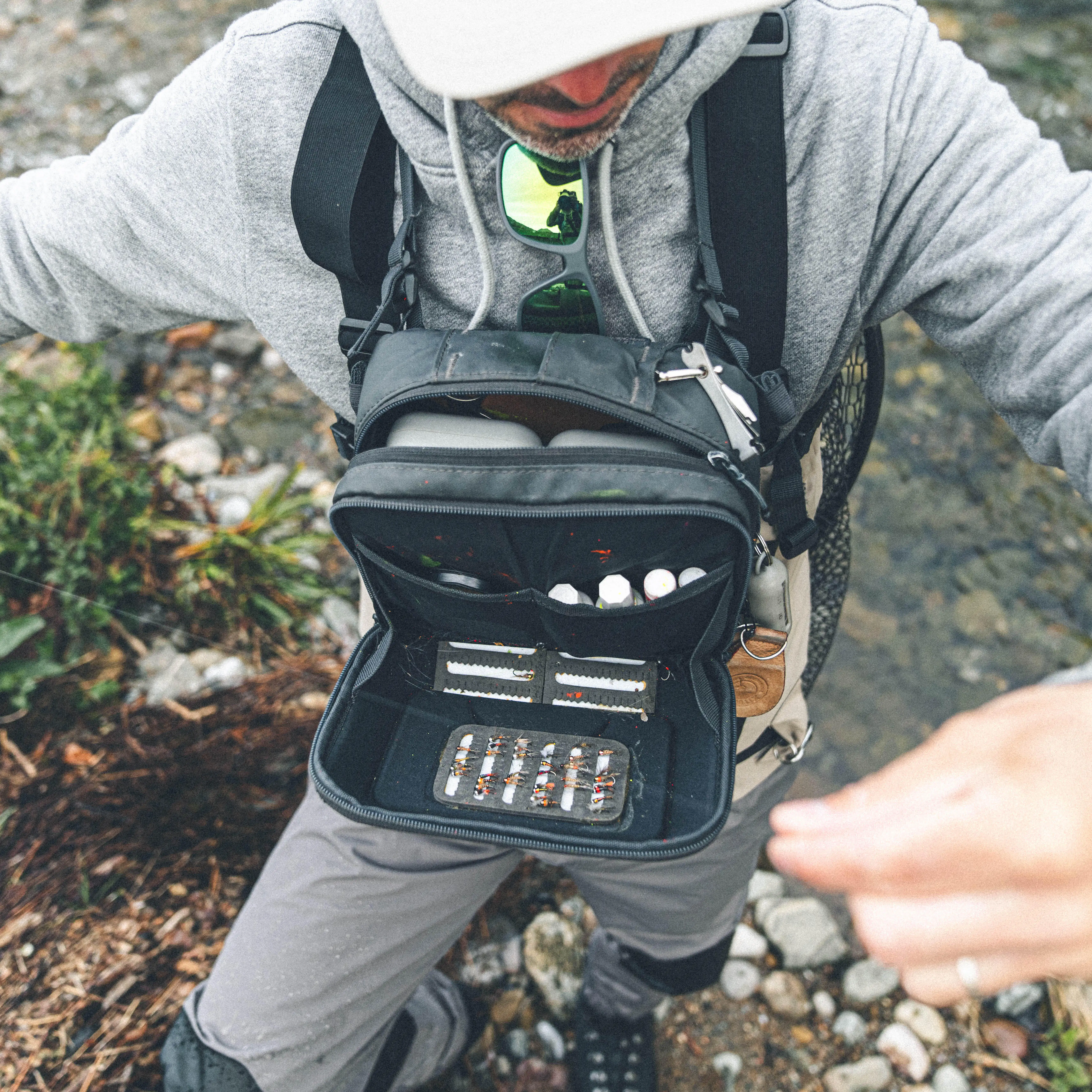 6077-500-fishing-backpack-and-chest-pack-1.jpg
