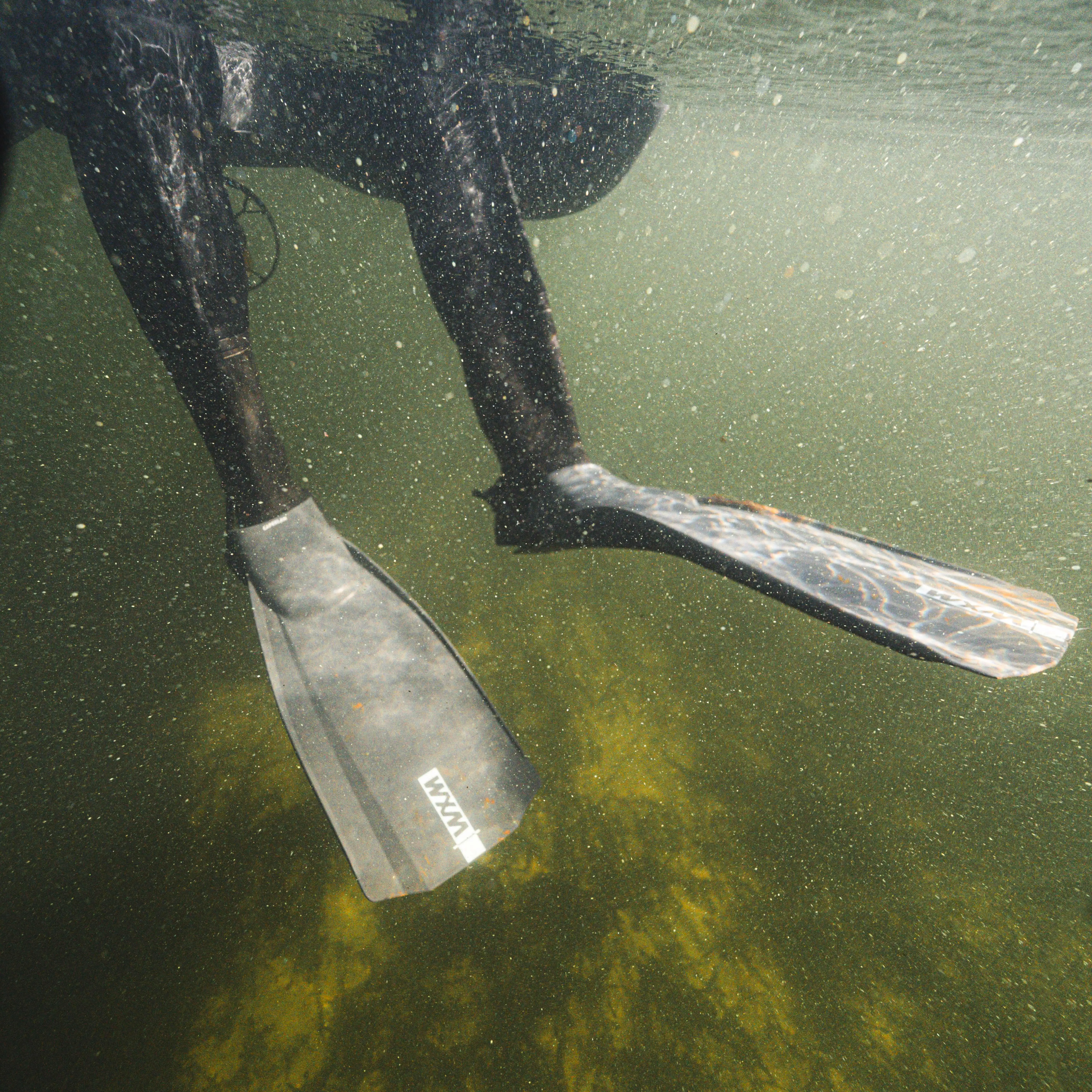 6218-lure-fishing-float-tube-fins-fltb-fi-1.jpg