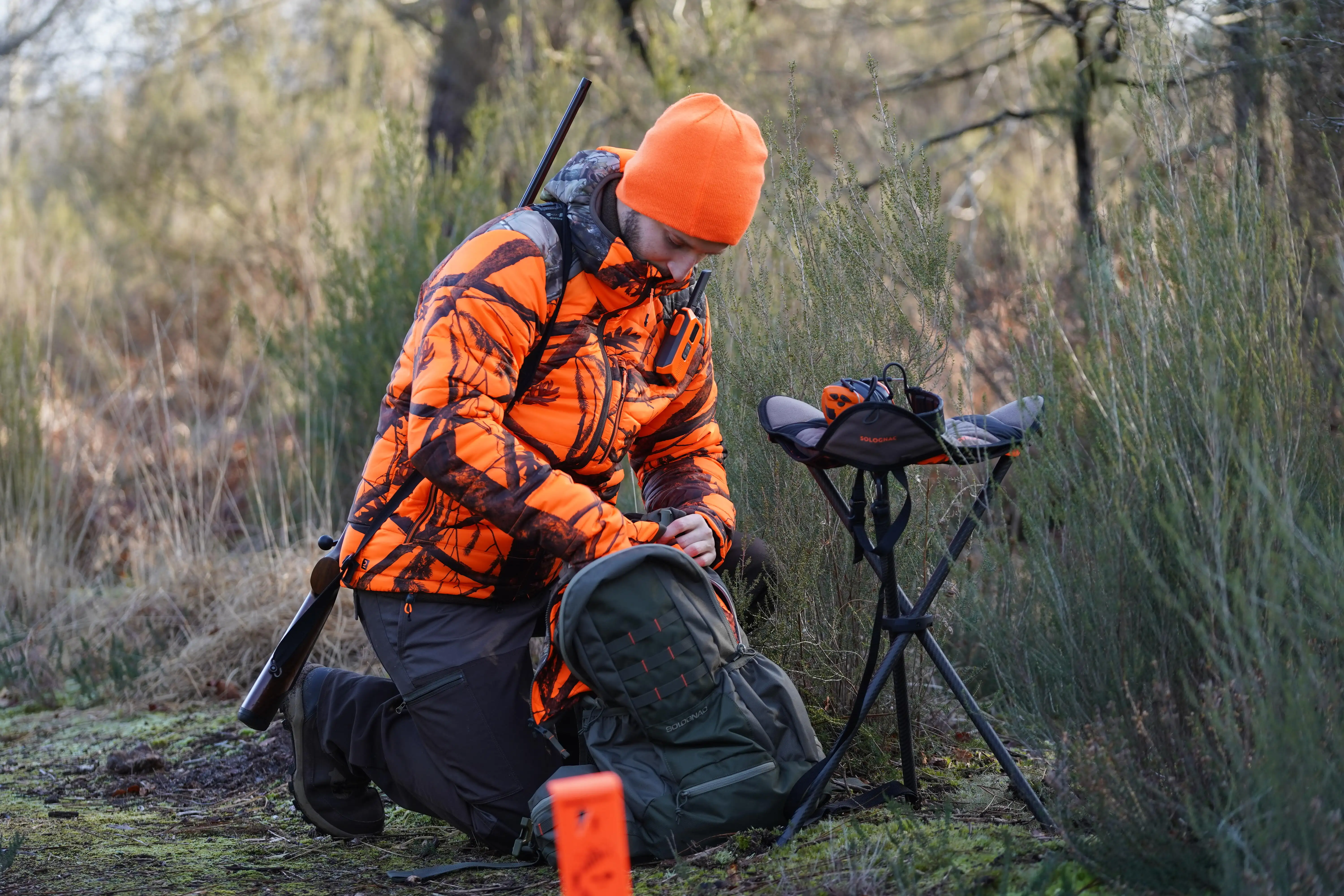 629-300-reversible-hunting-hat-orange-green-1.jpg