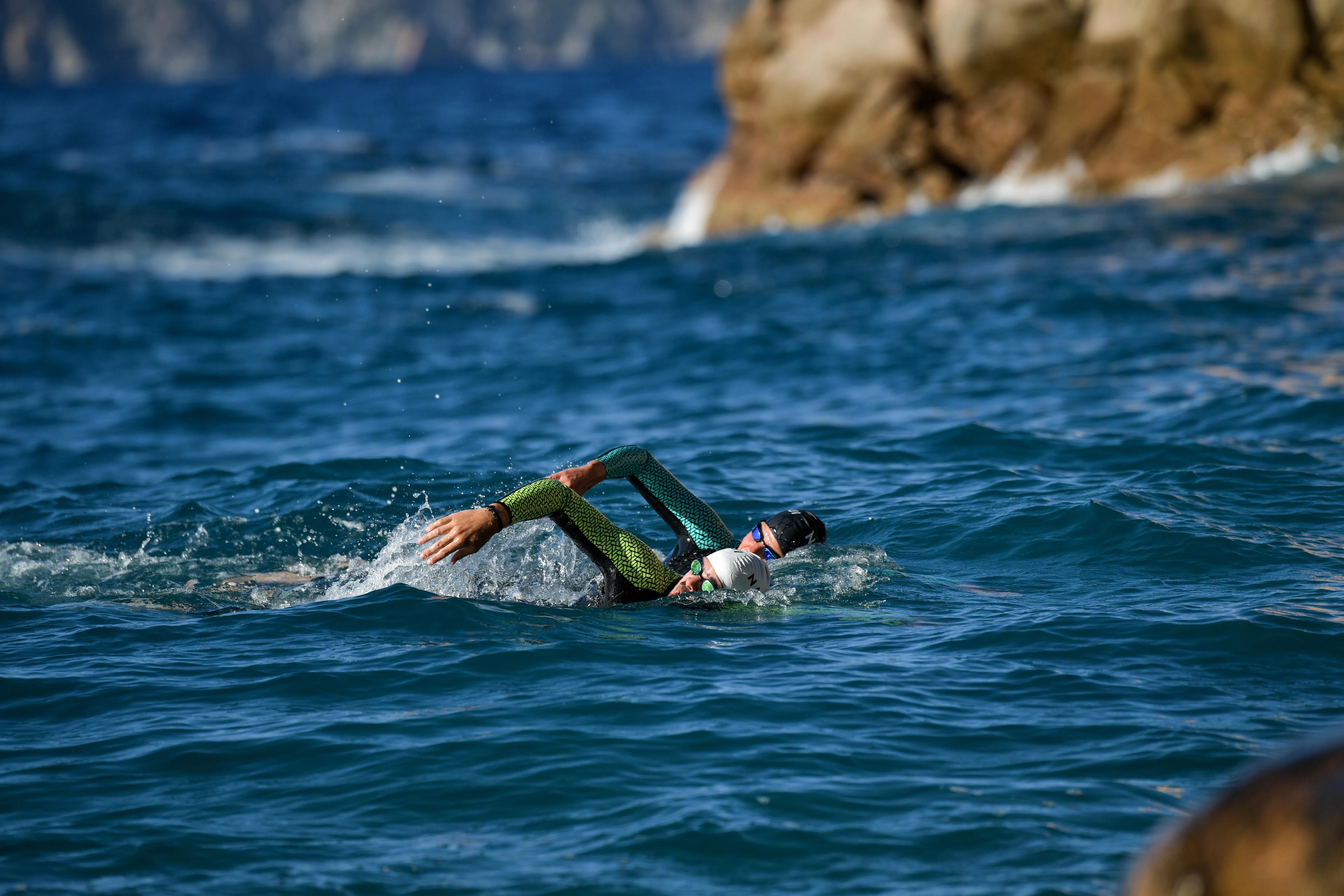 6501-men-x27-s-neoprene-wetsuit-ows-500-green-1.jpg