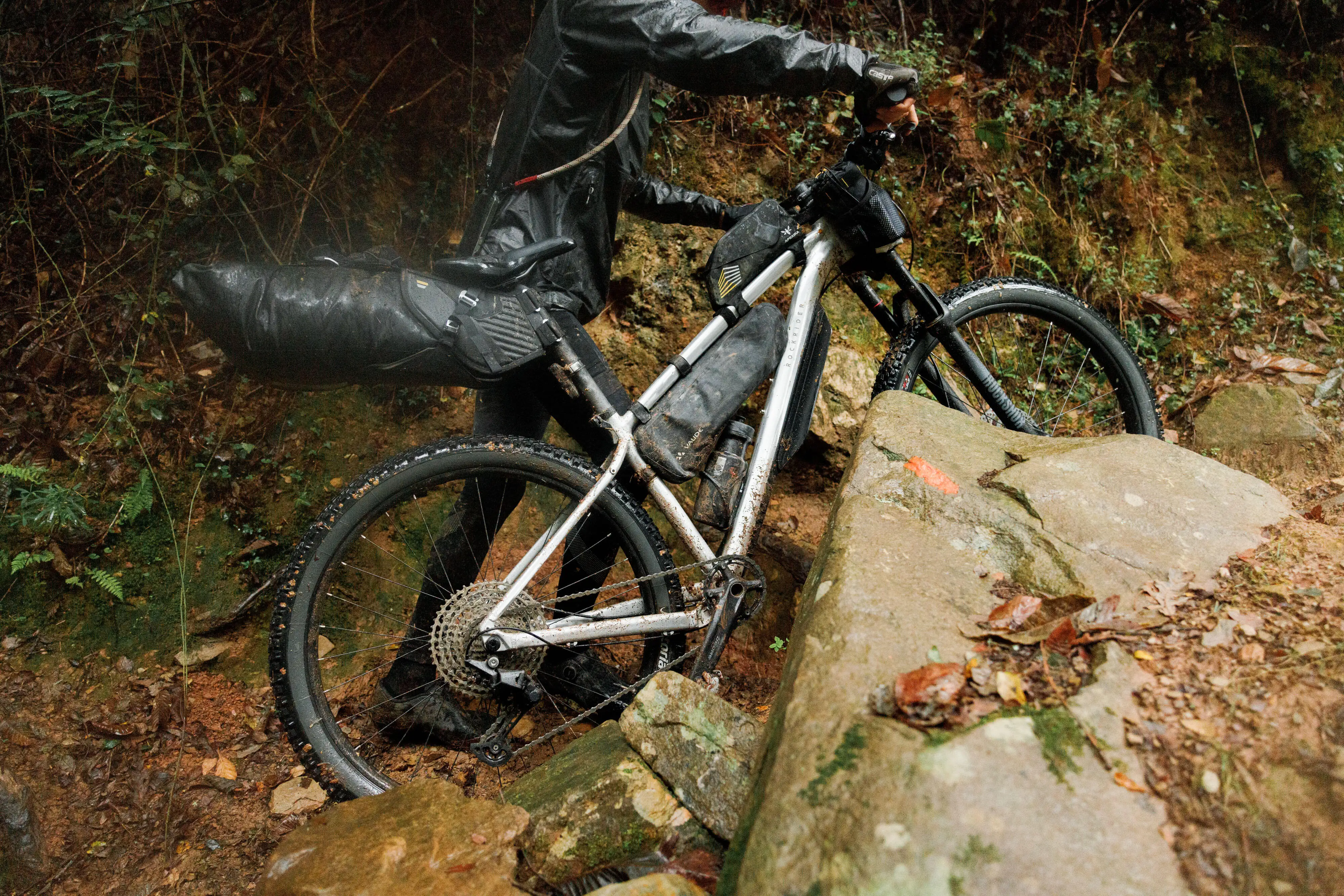 6778-mt-bike-mudguard-frame-black-1.jpg