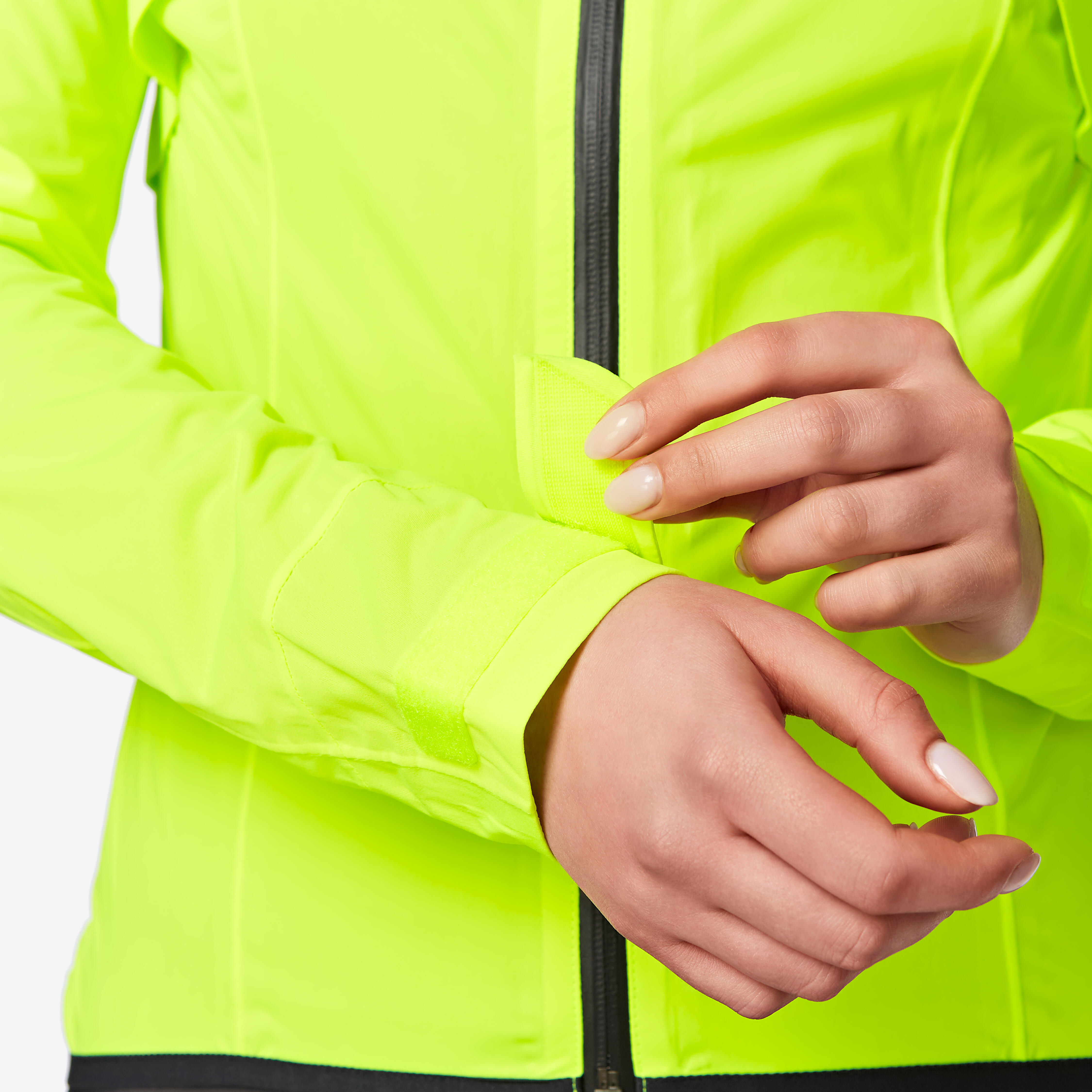 6828-women-x27-s-waterproof-cycling-jacket-1.jpg
