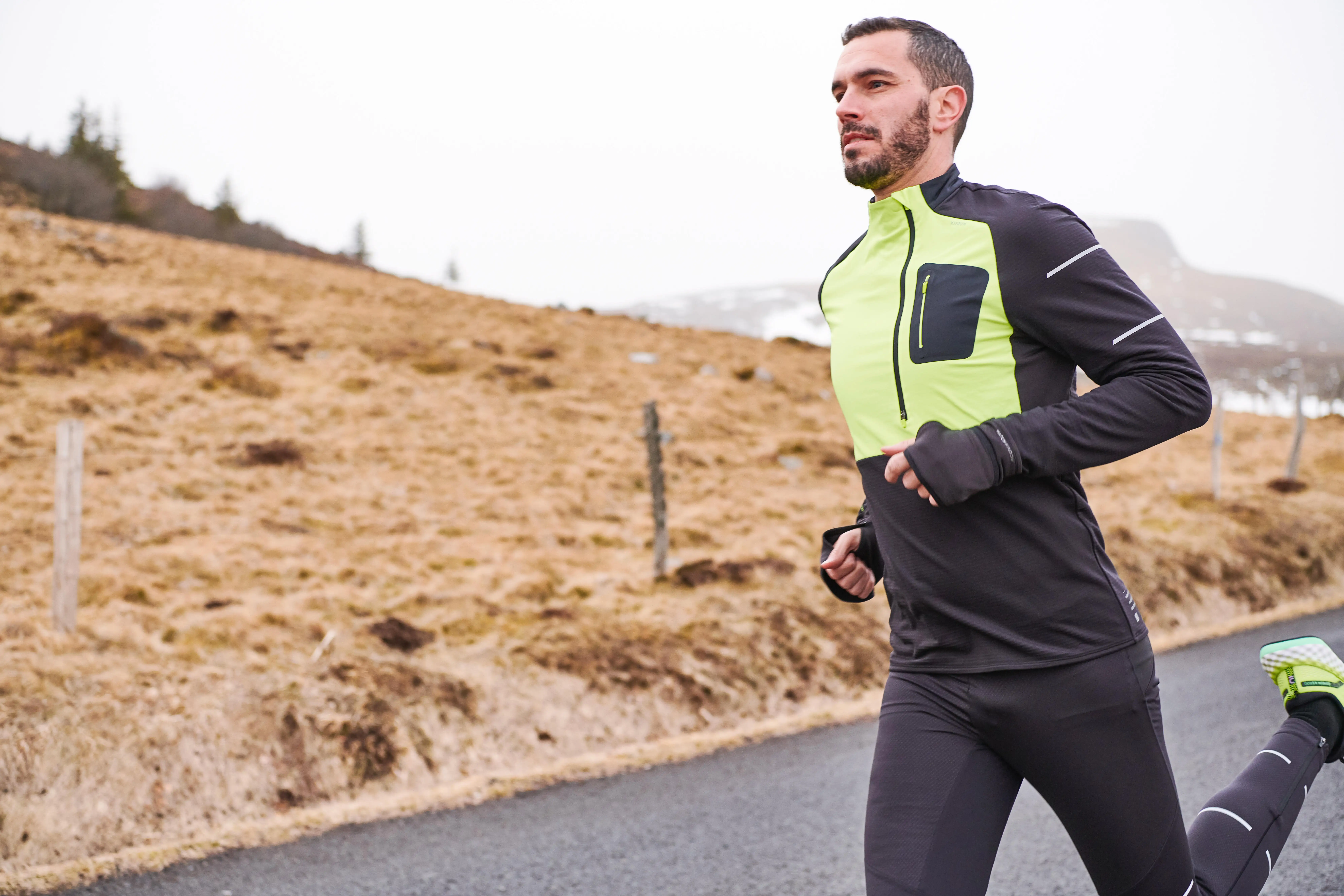 6888-run-dry-running-tights-men-1.jpg