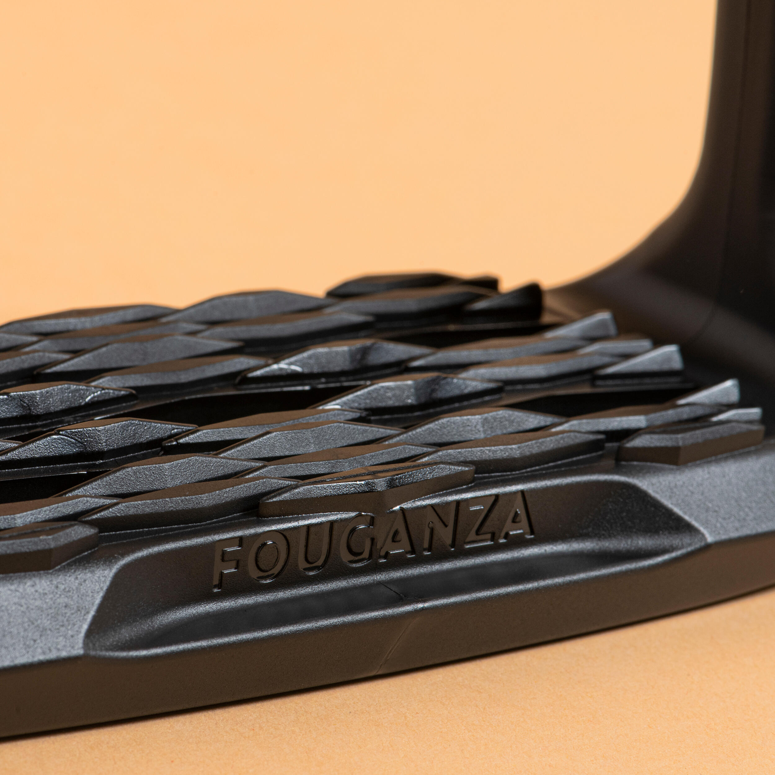 6988-horse-riding-stirrup-irons-100-black-1.jpg
