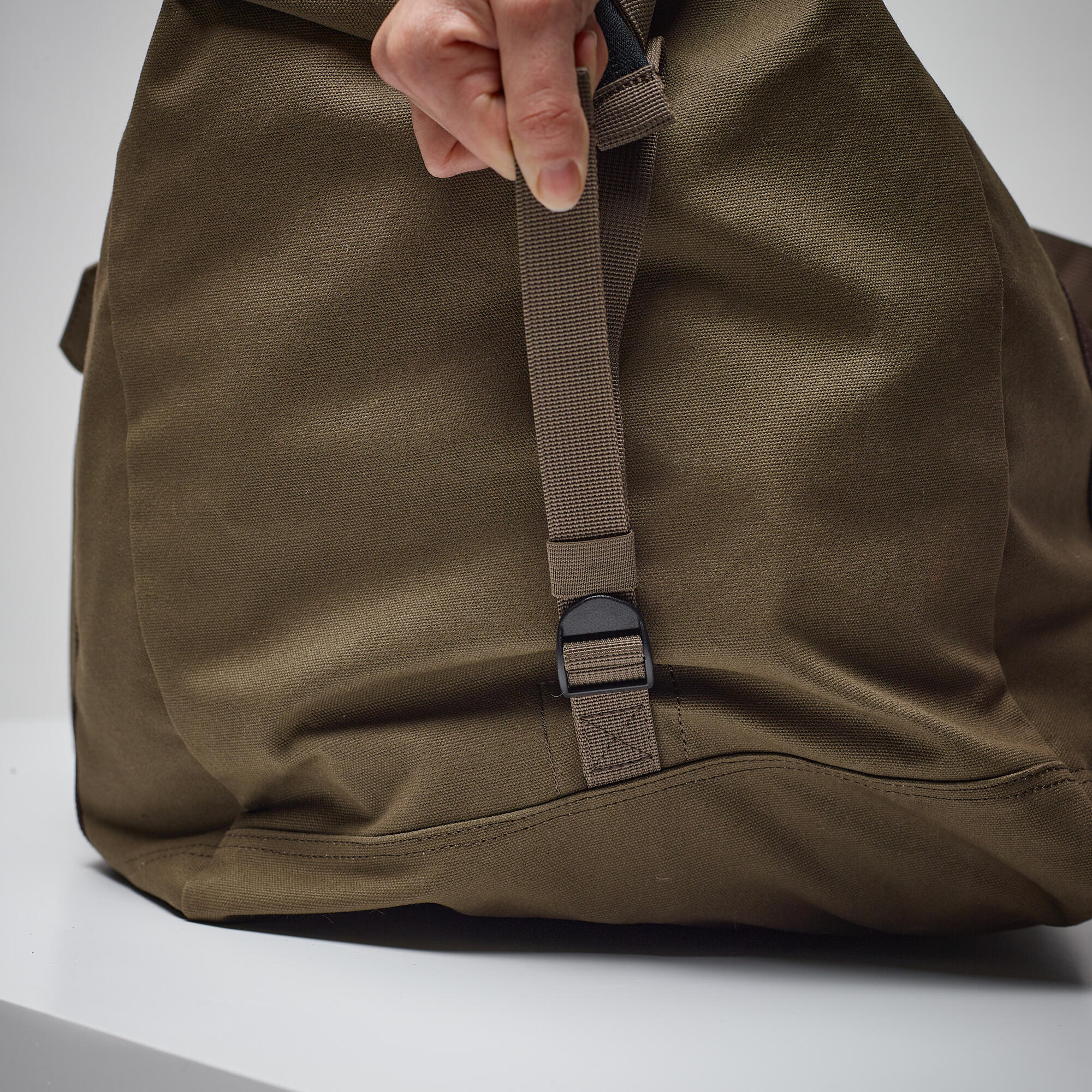 7032-hunting-carry-duffle-bag-cotton-wax-80l-brown-1.jpg