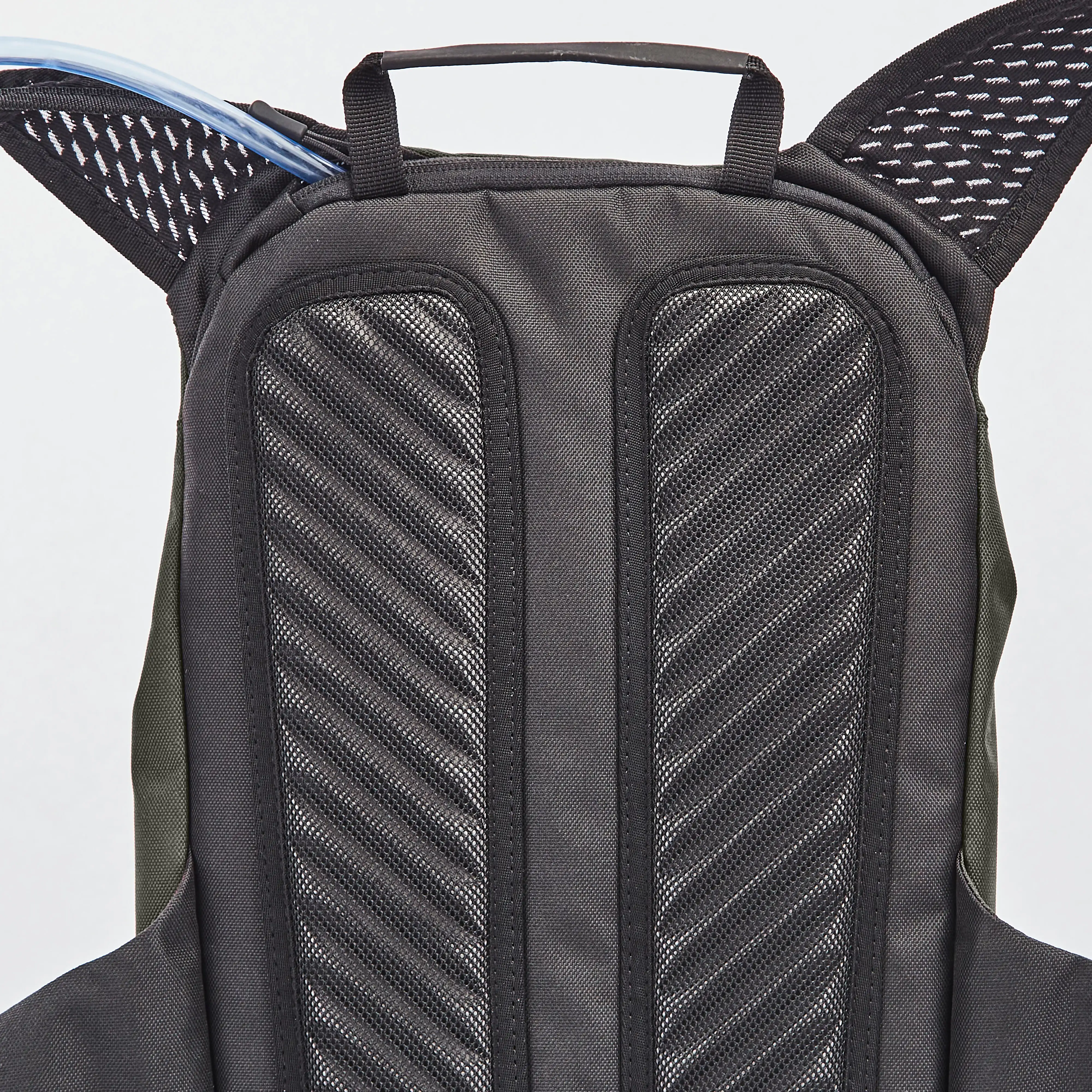 7408-7-l-2-l-mtb-hydration-backpack-explore-black-1.webp