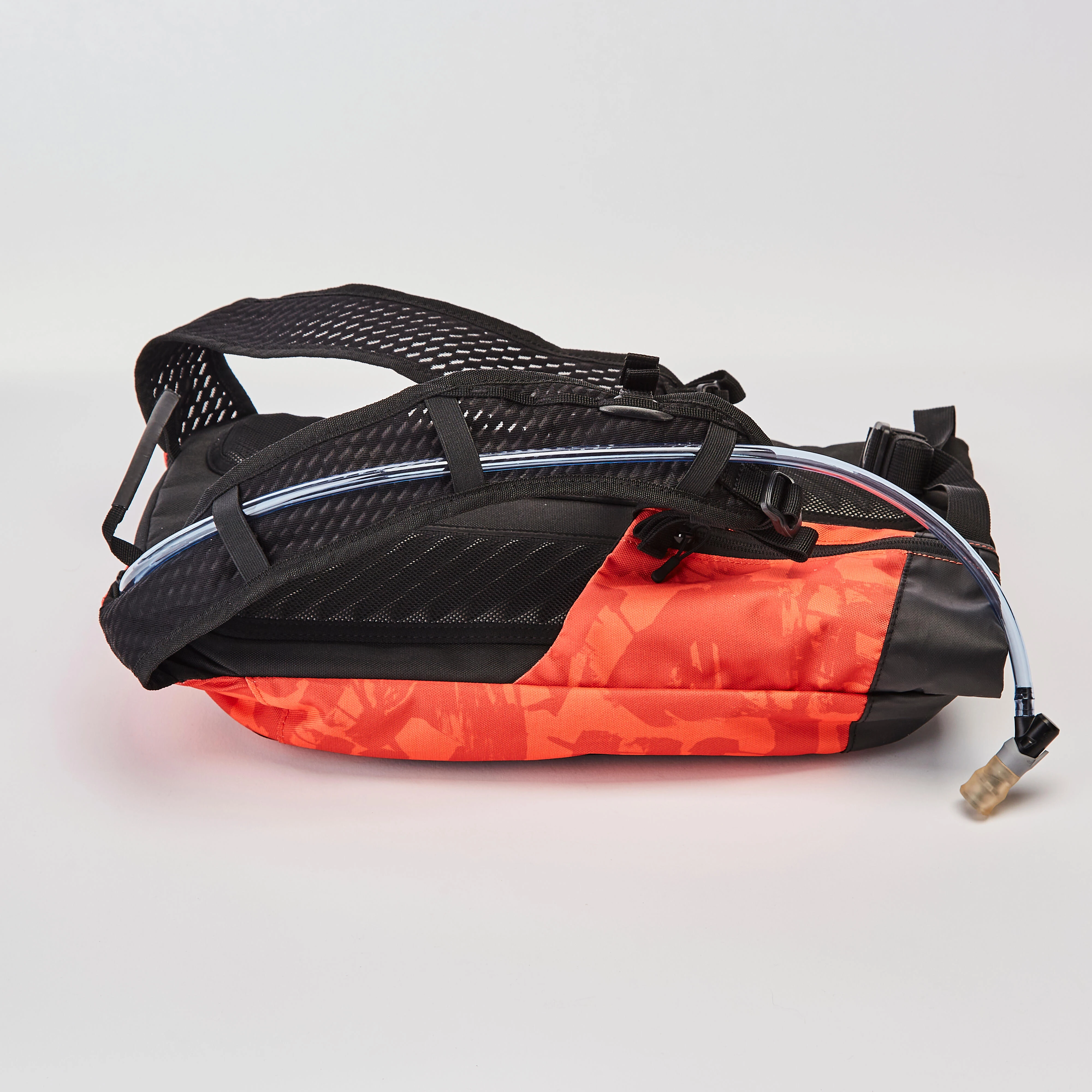 7409-7-l-2-l-mtb-hydration-backpack-explore-red-1.jpg