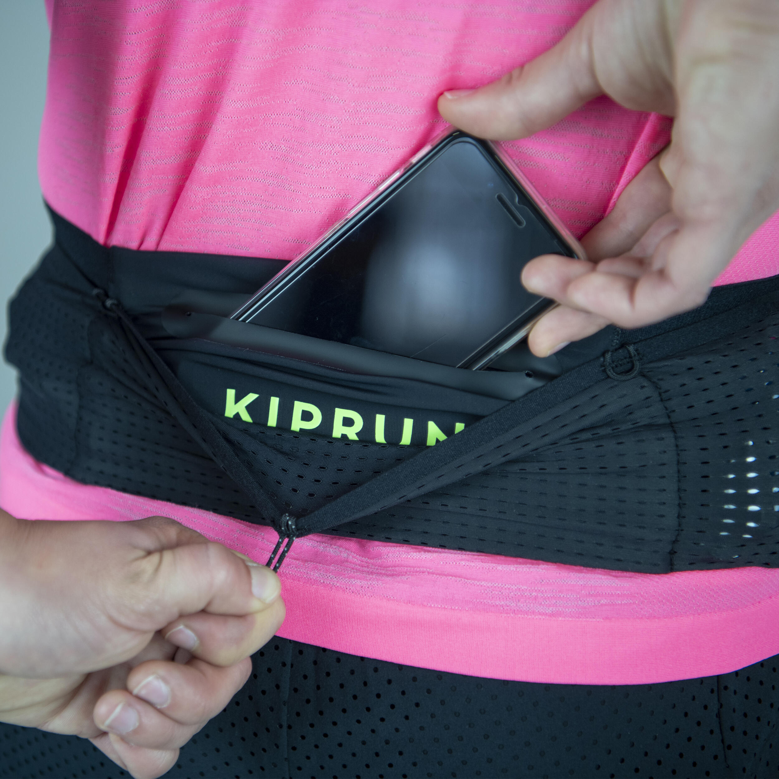 7526-road-running-hydration-belt-for-two-250-ml-soft-flasks-1.jpg