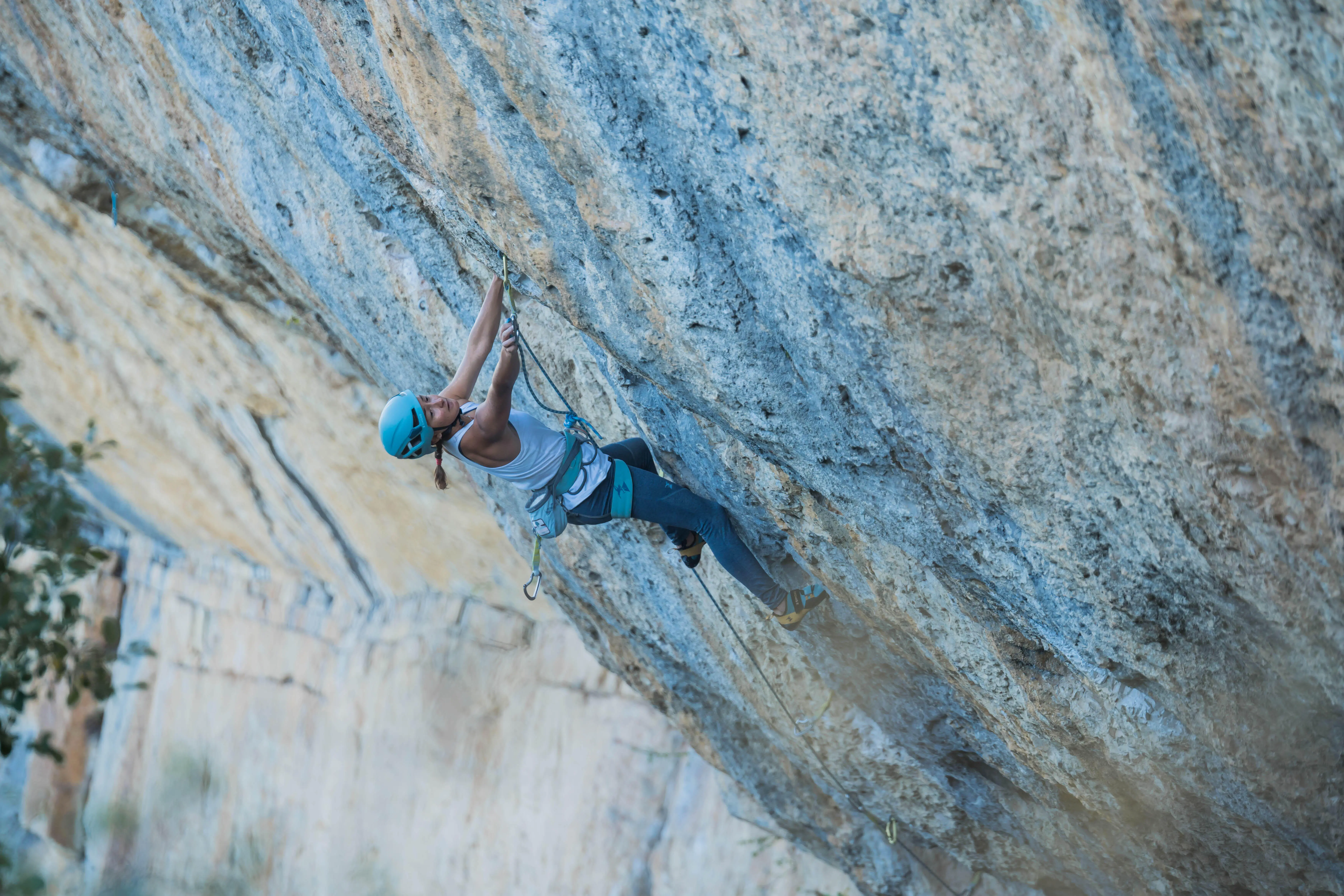 7581-women-s-climbing-harness-vertika-turquoise-1.jpg