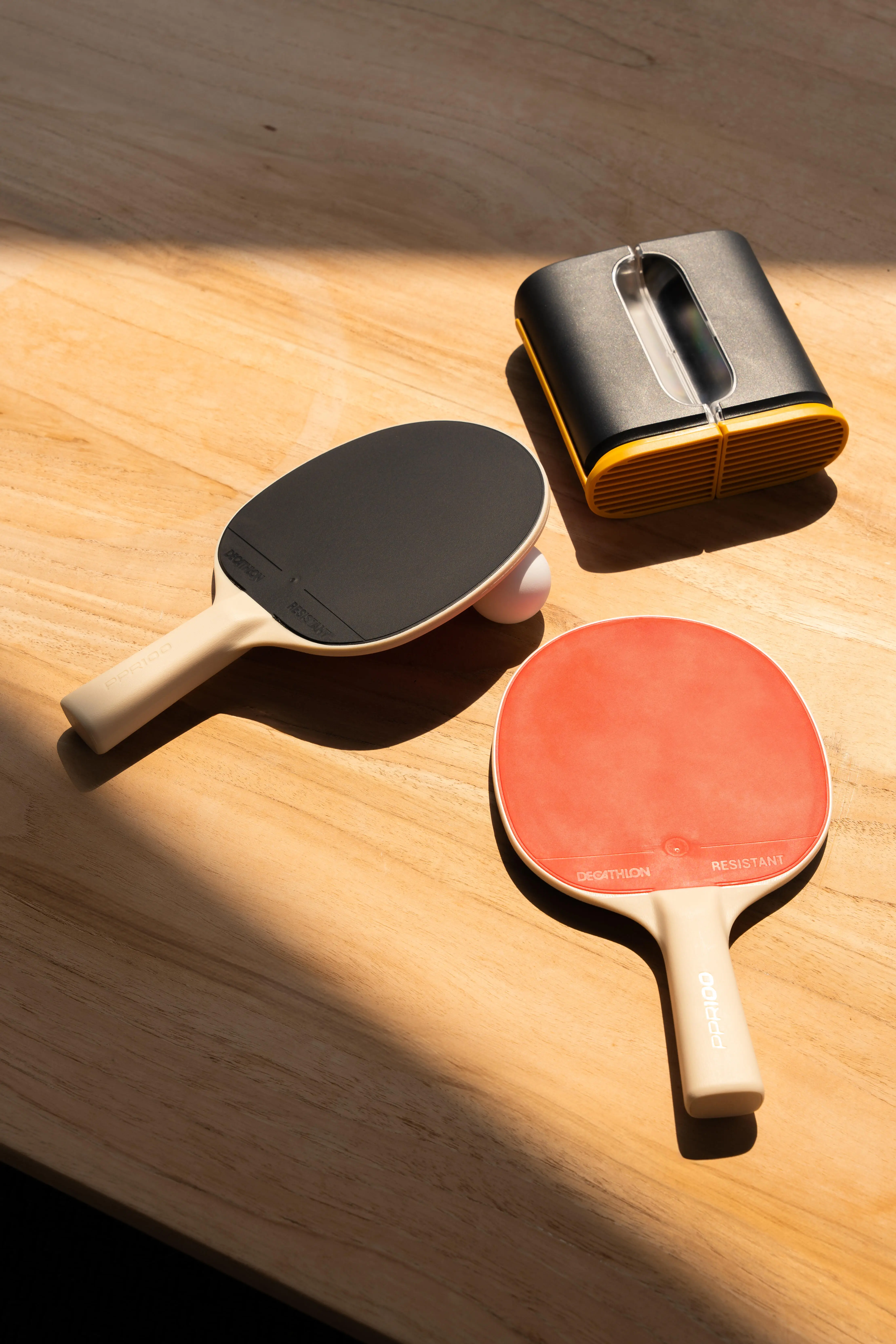 7617-set-of-2-paddles-2-balls-for-small-tables-rollnet-1.jpg
