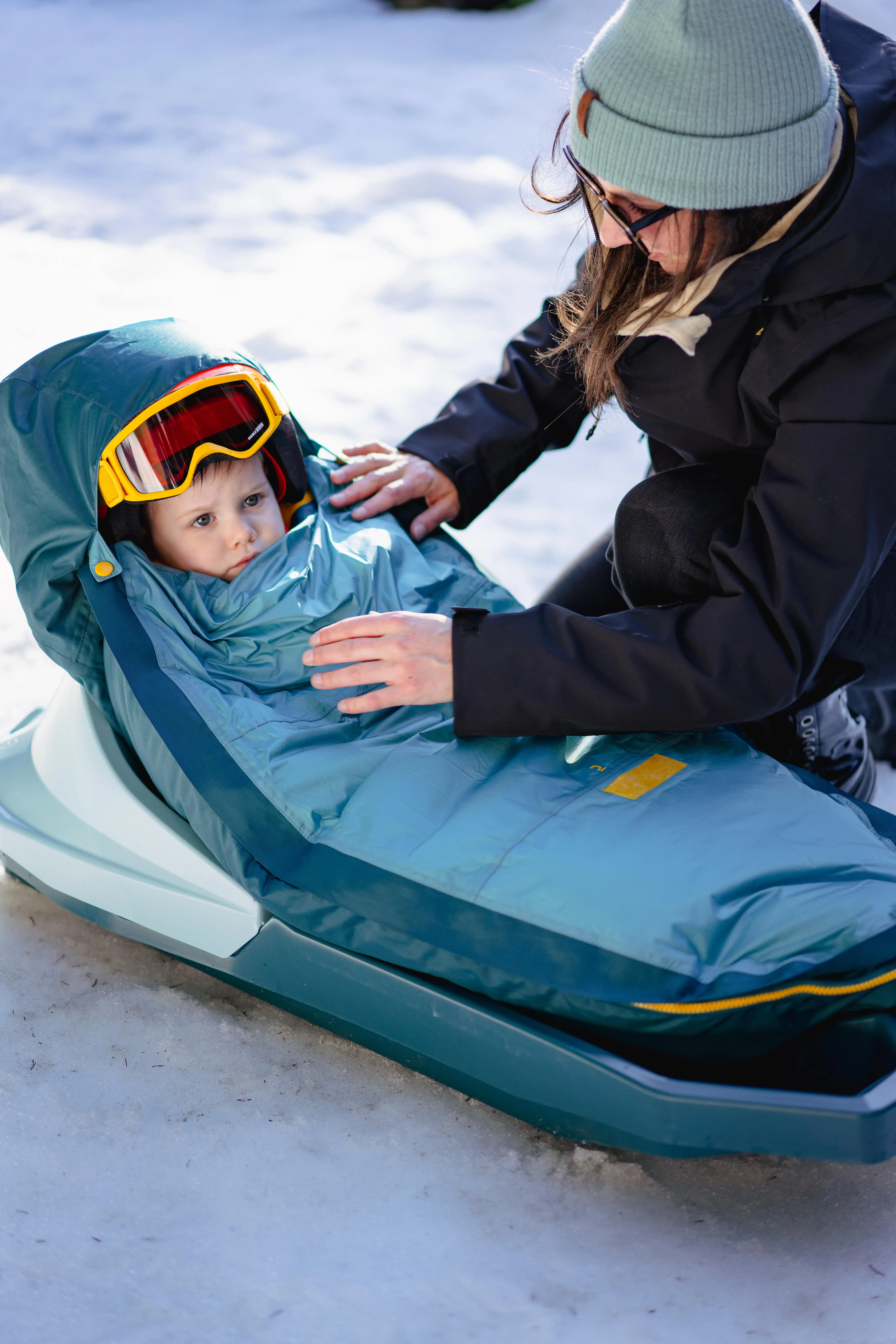 7666-babies-x27-cozy-and-waterproof-stroller-blanket-25-c-1.jpg