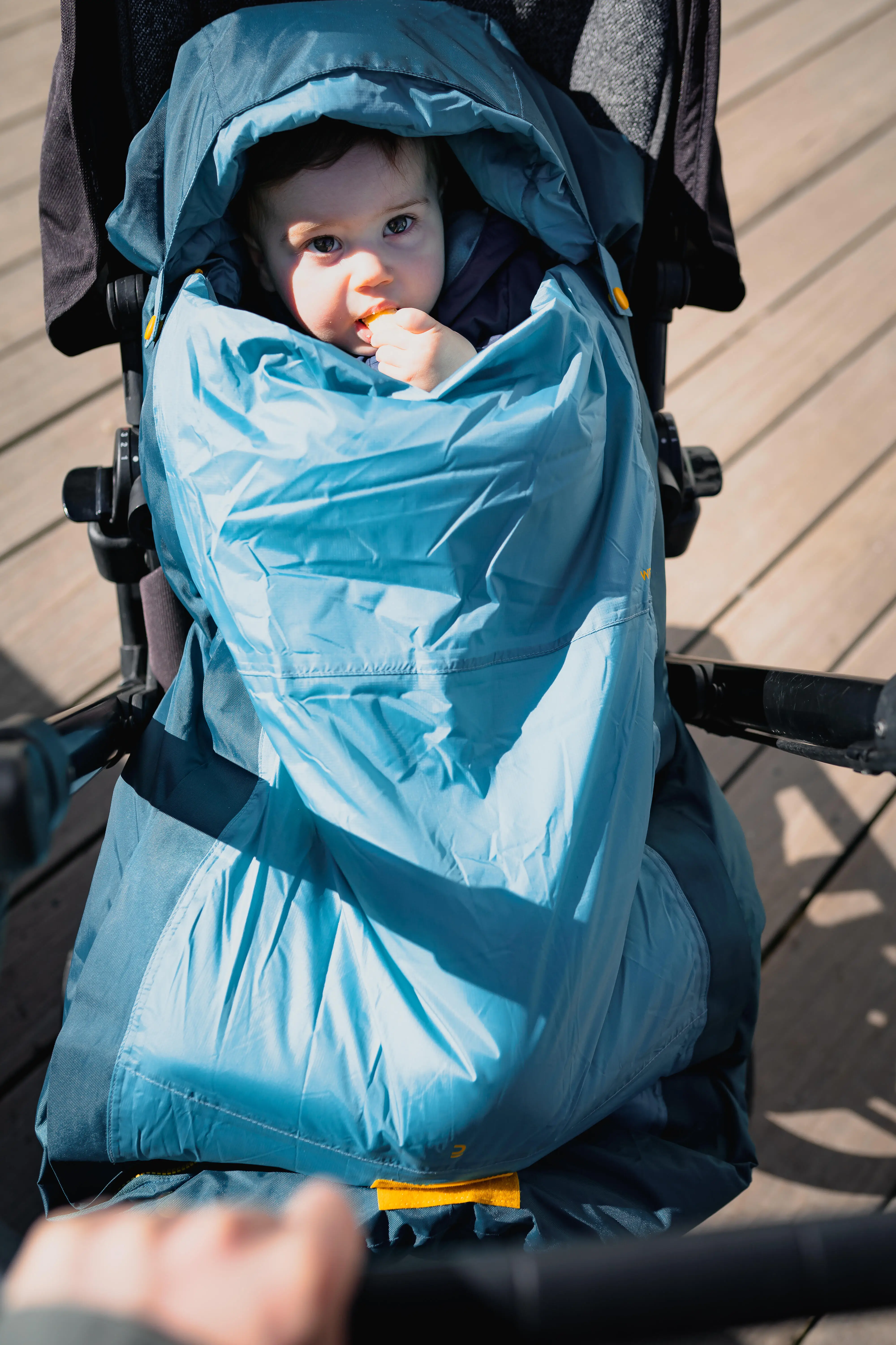 7666-babies-x27-cozy-and-waterproof-stroller-blanket-25-c-1.jpg