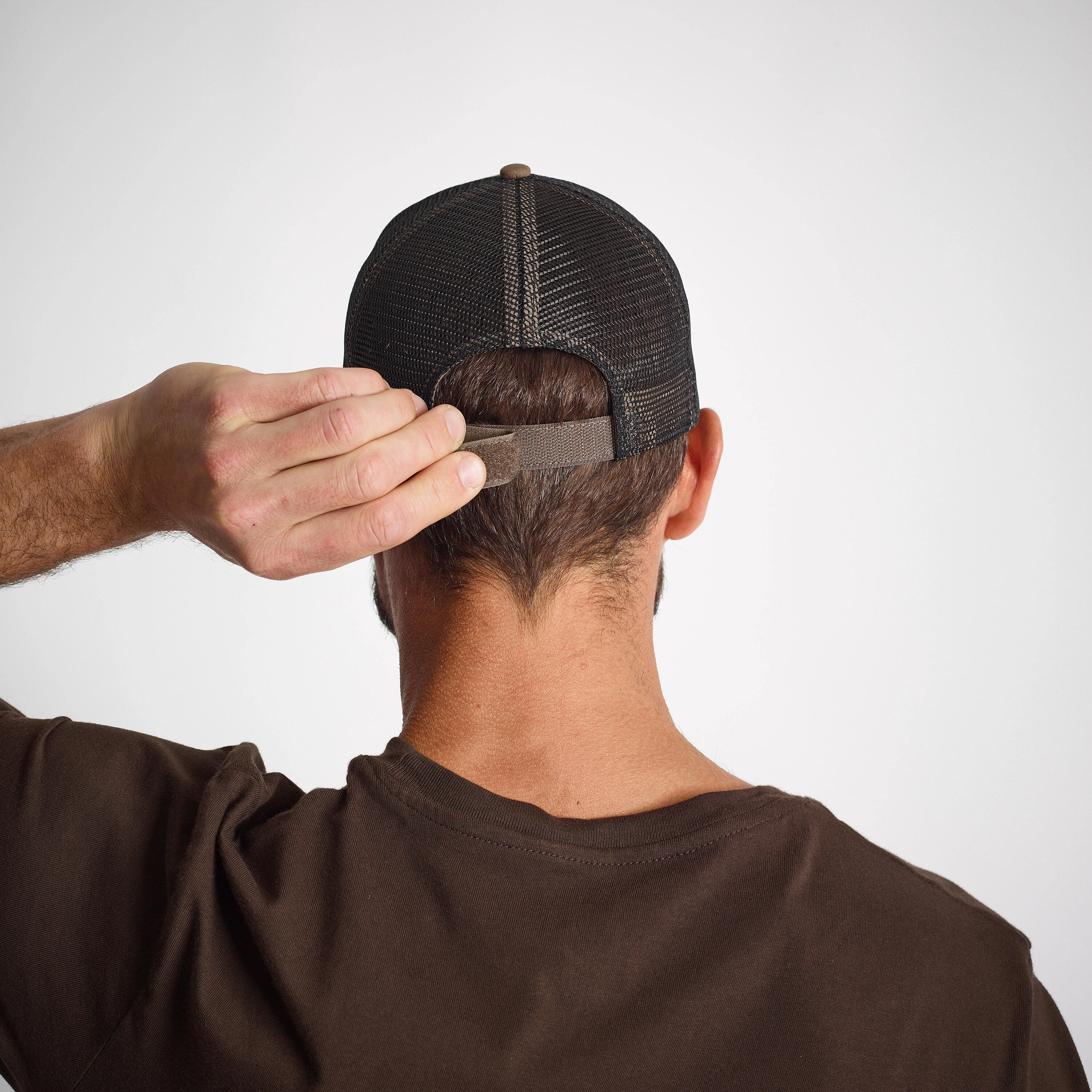 7832-men-s-trucker-style-hunting-cap-1.jpg