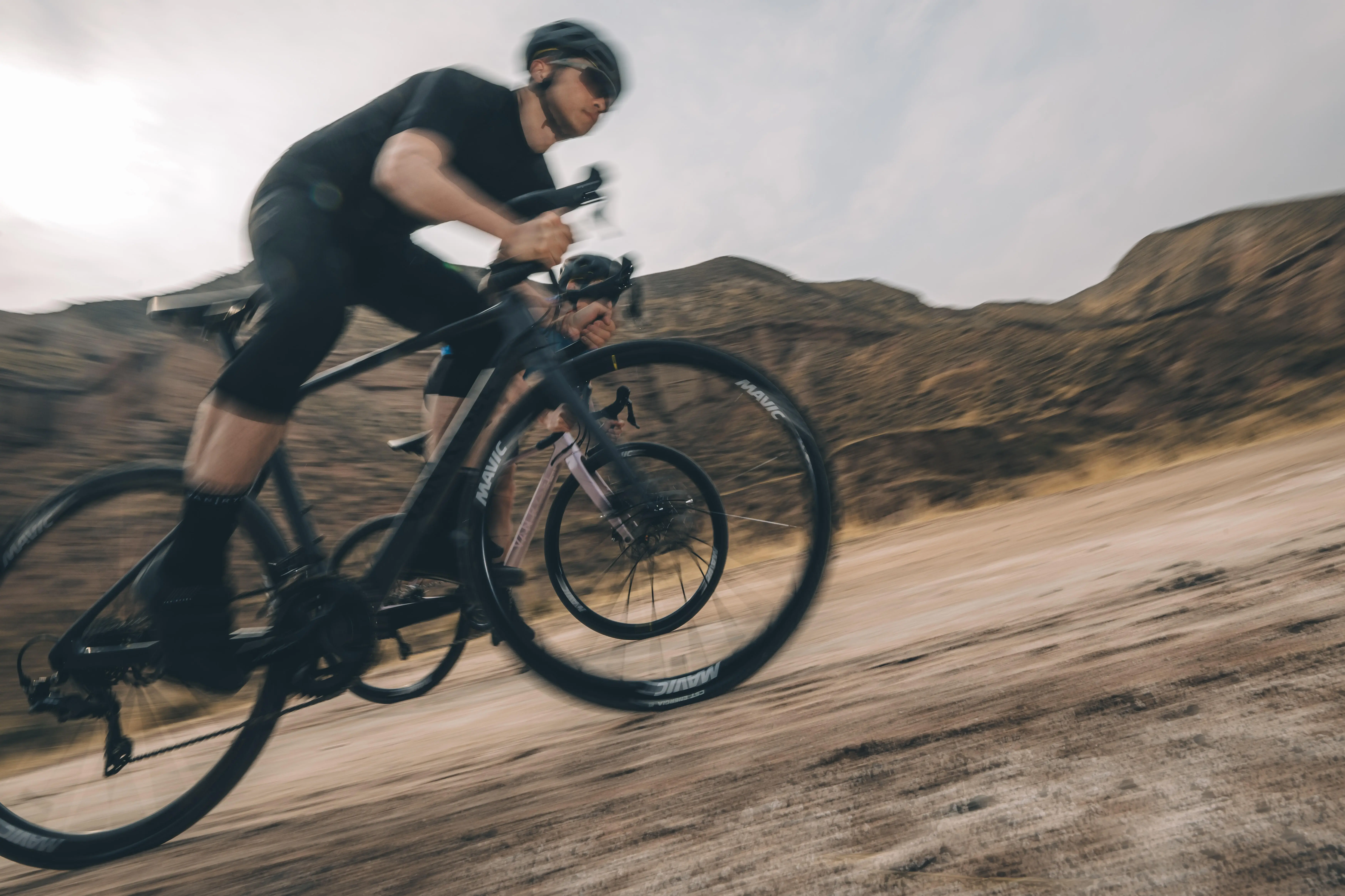 7910-photochromatic-cycling-glasses-roadr-500-grey-1.jpg
