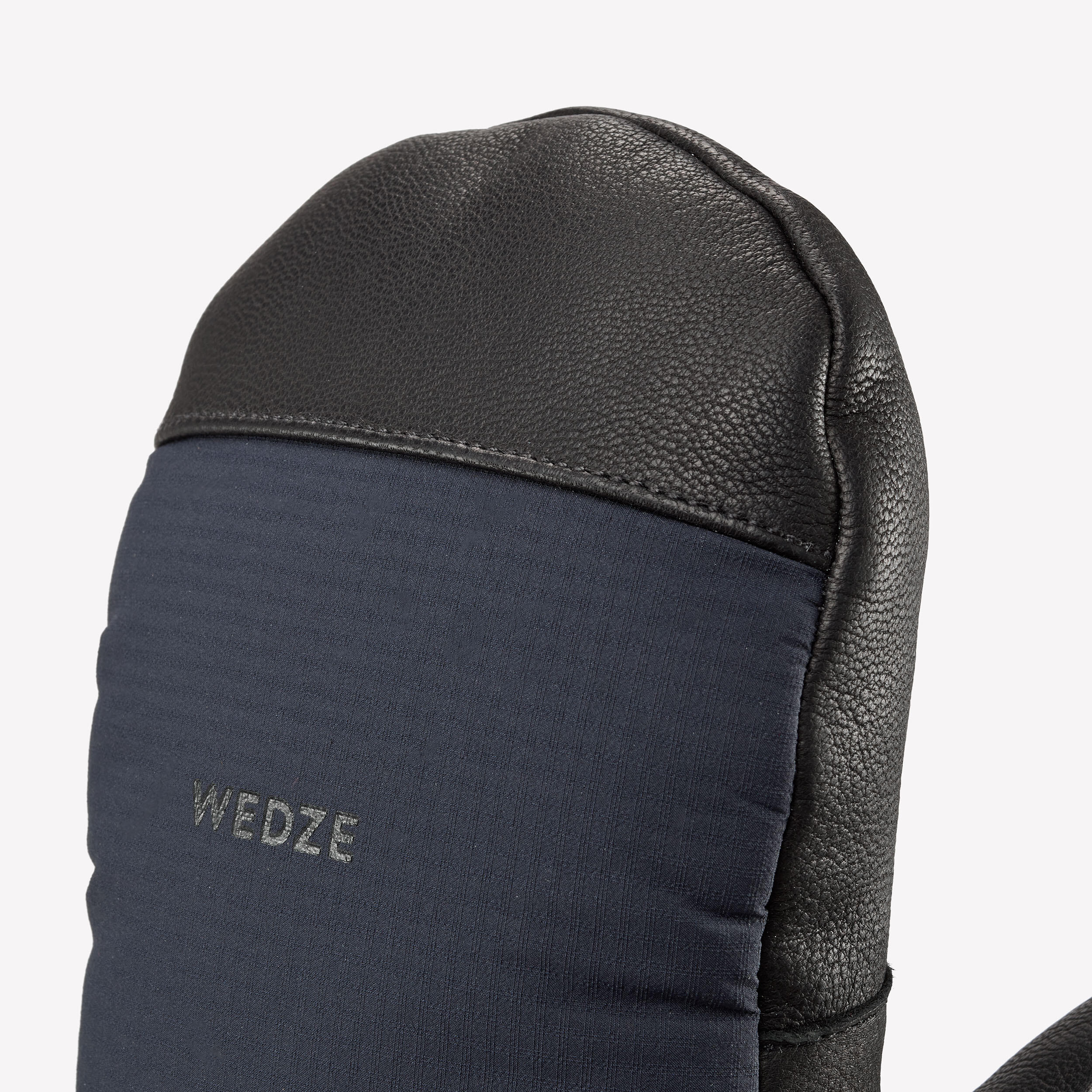 7928-warm-and-waterproof-ski-mittens-500-1.jpg