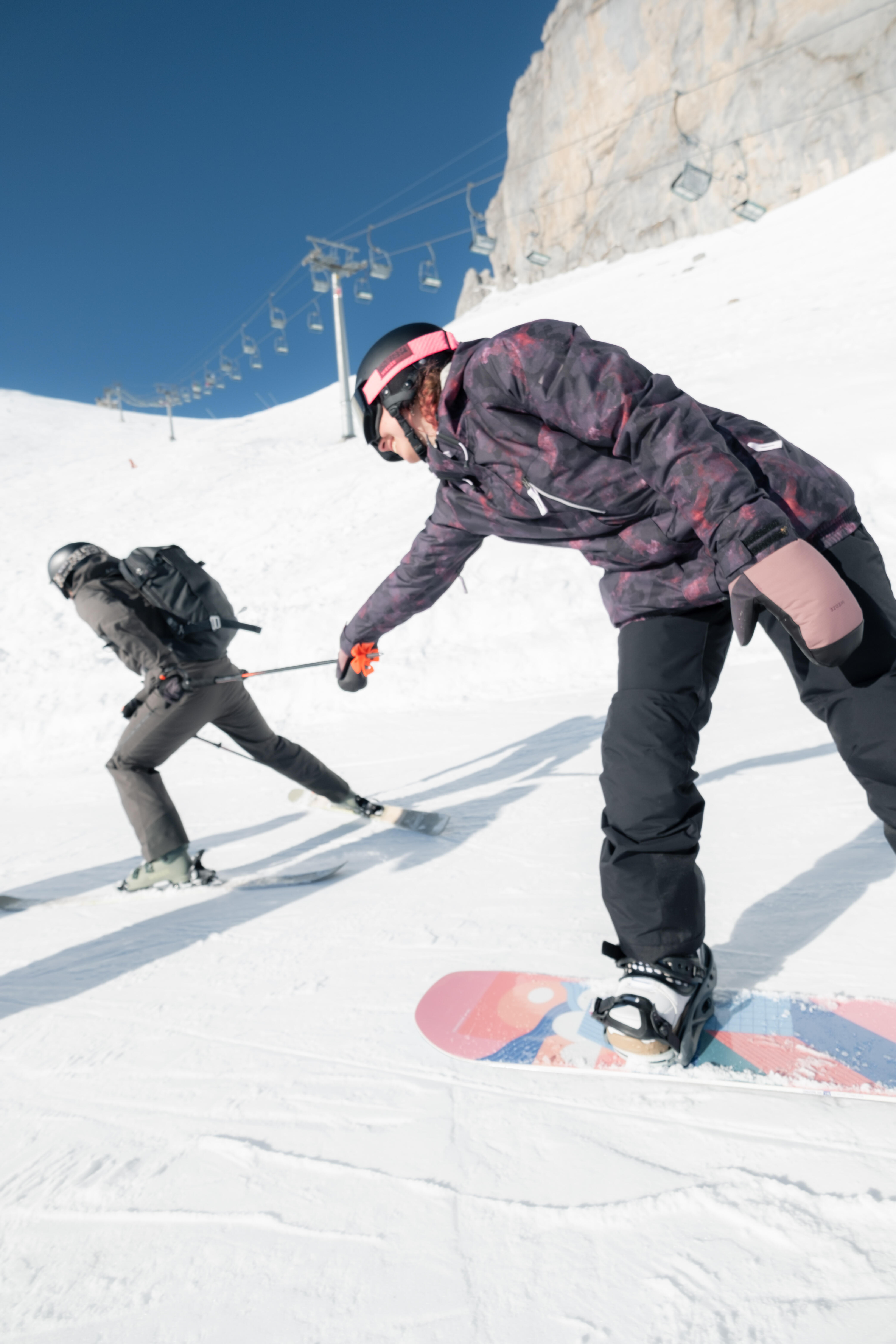 7935-warm-and-waterproof-ski-mittens-500-1.jpg