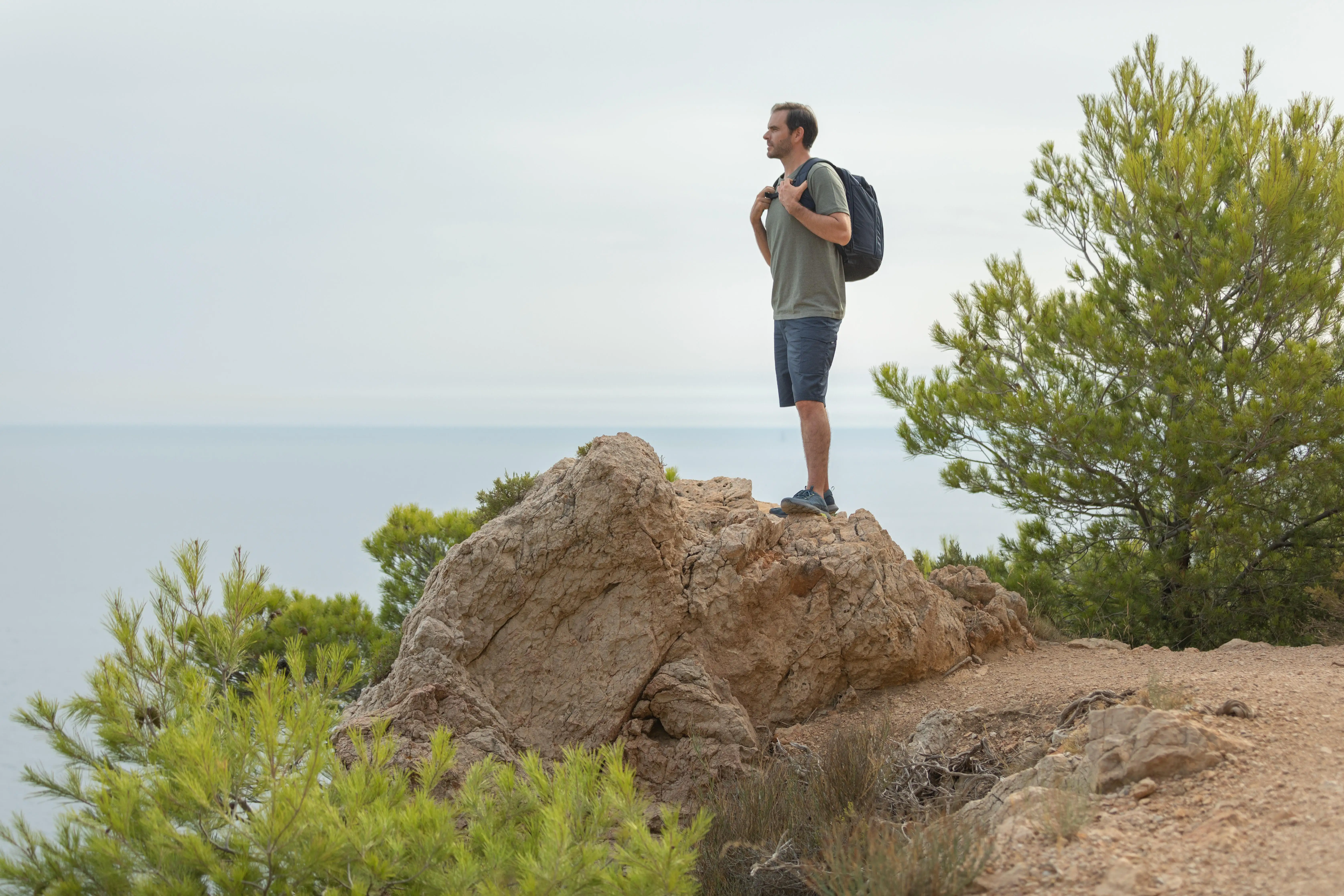 8056-hiking-backpack-23-l-nh-500-1.webp