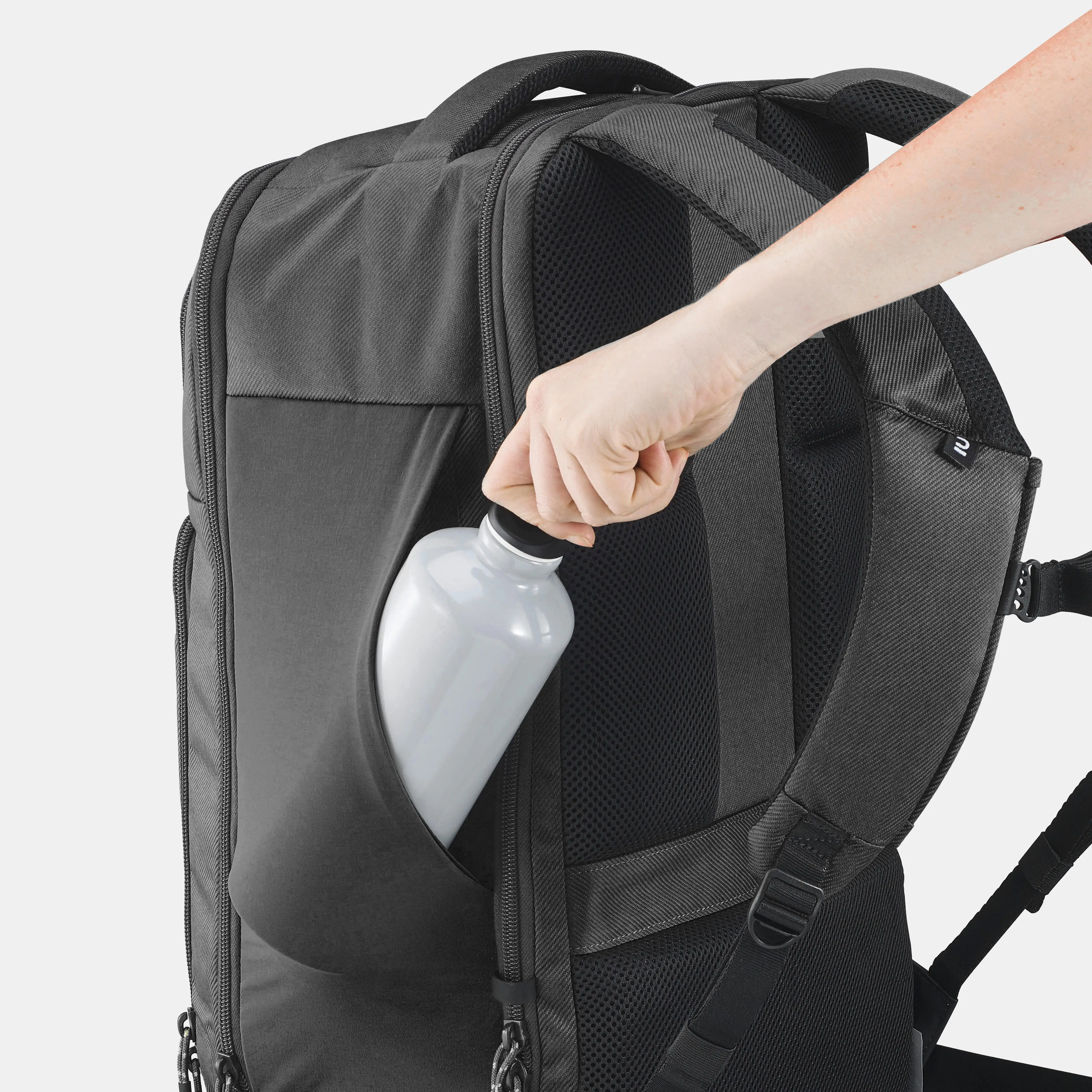 8058-hiking-backpack-32-l-nh-escape-500-black-1.webp