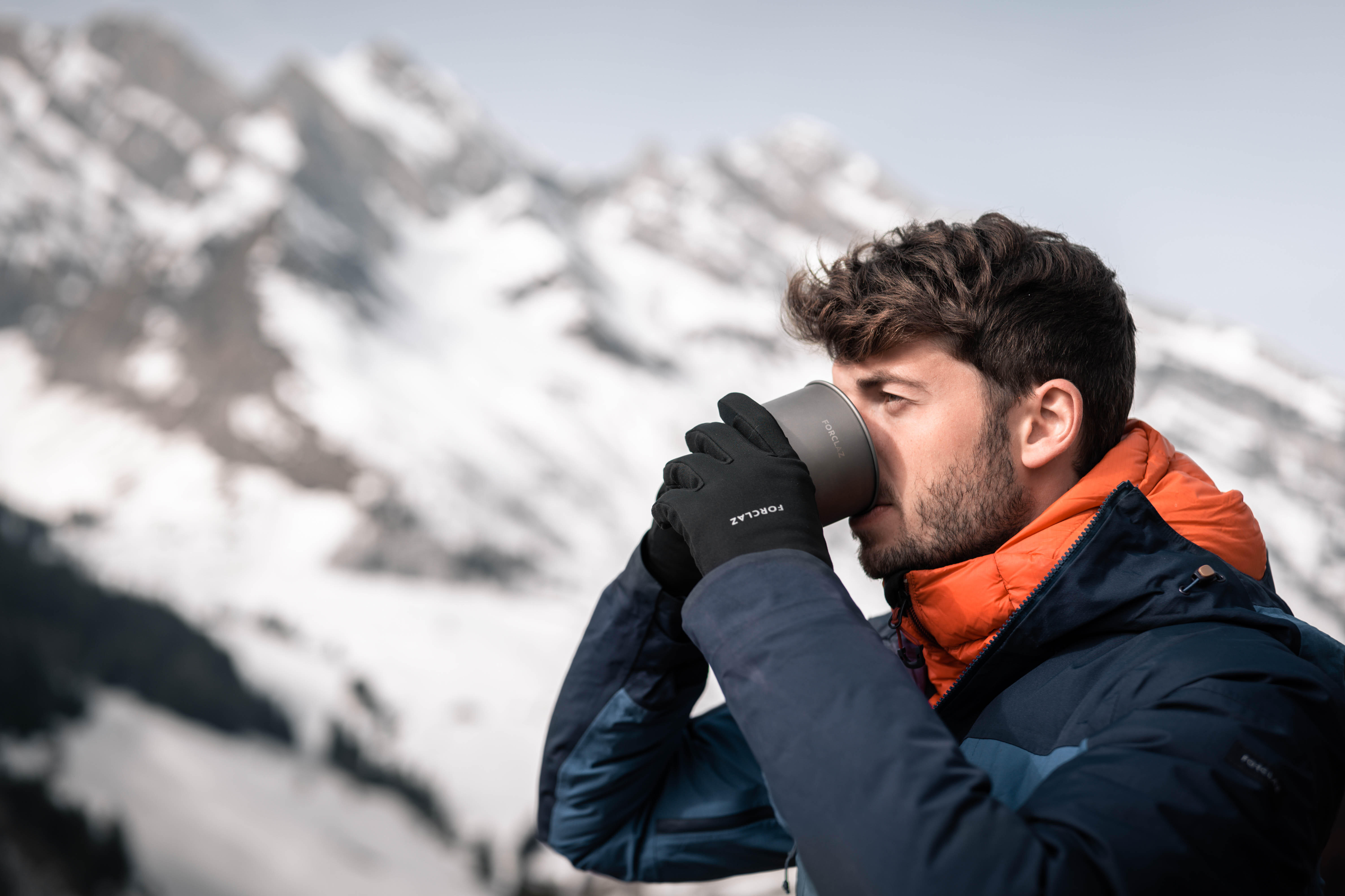 8274-mid-season-hiking-gloves-mt-500-1.jpg