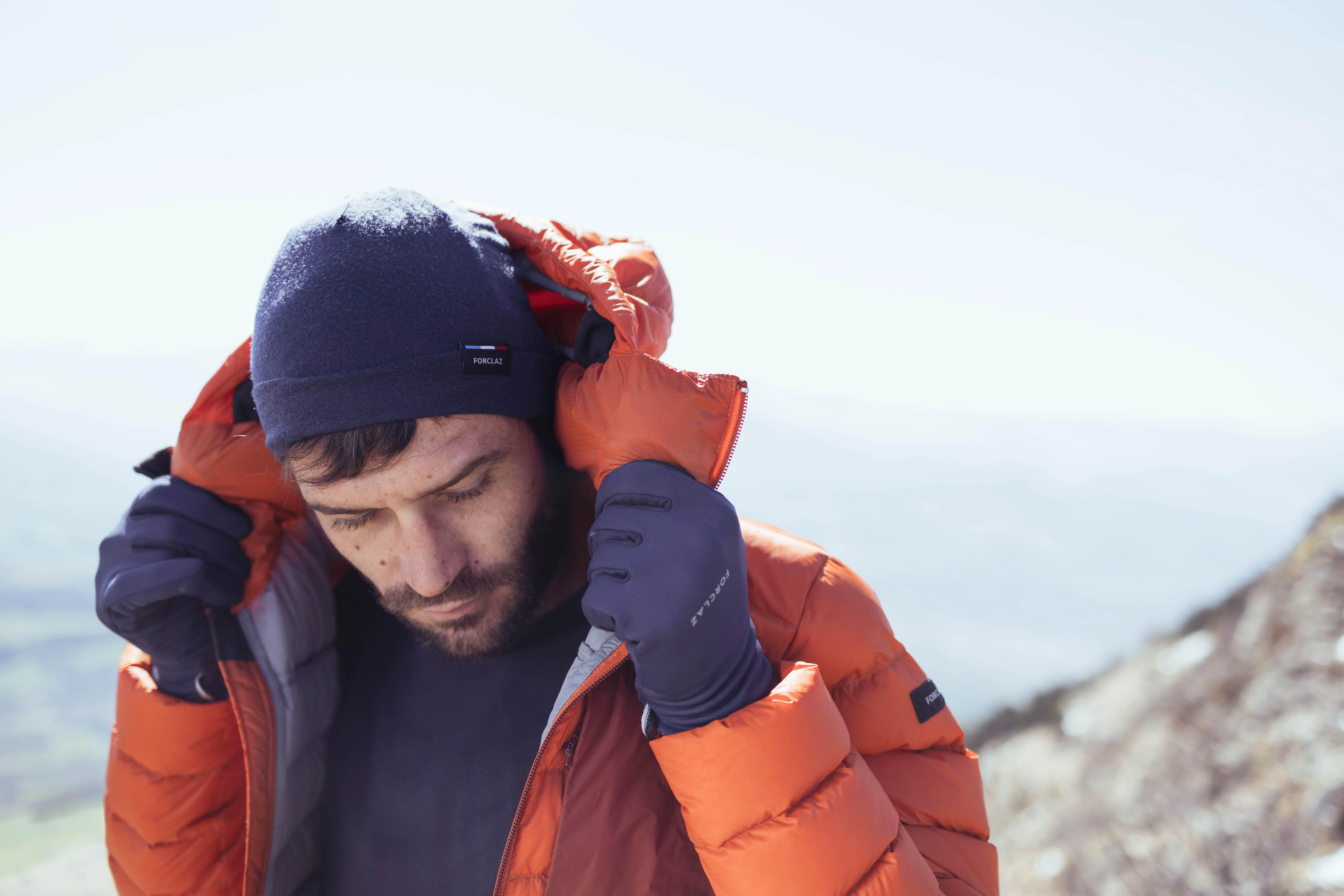 8282-mid-season-hiking-gloves-mt-500-1.jpg