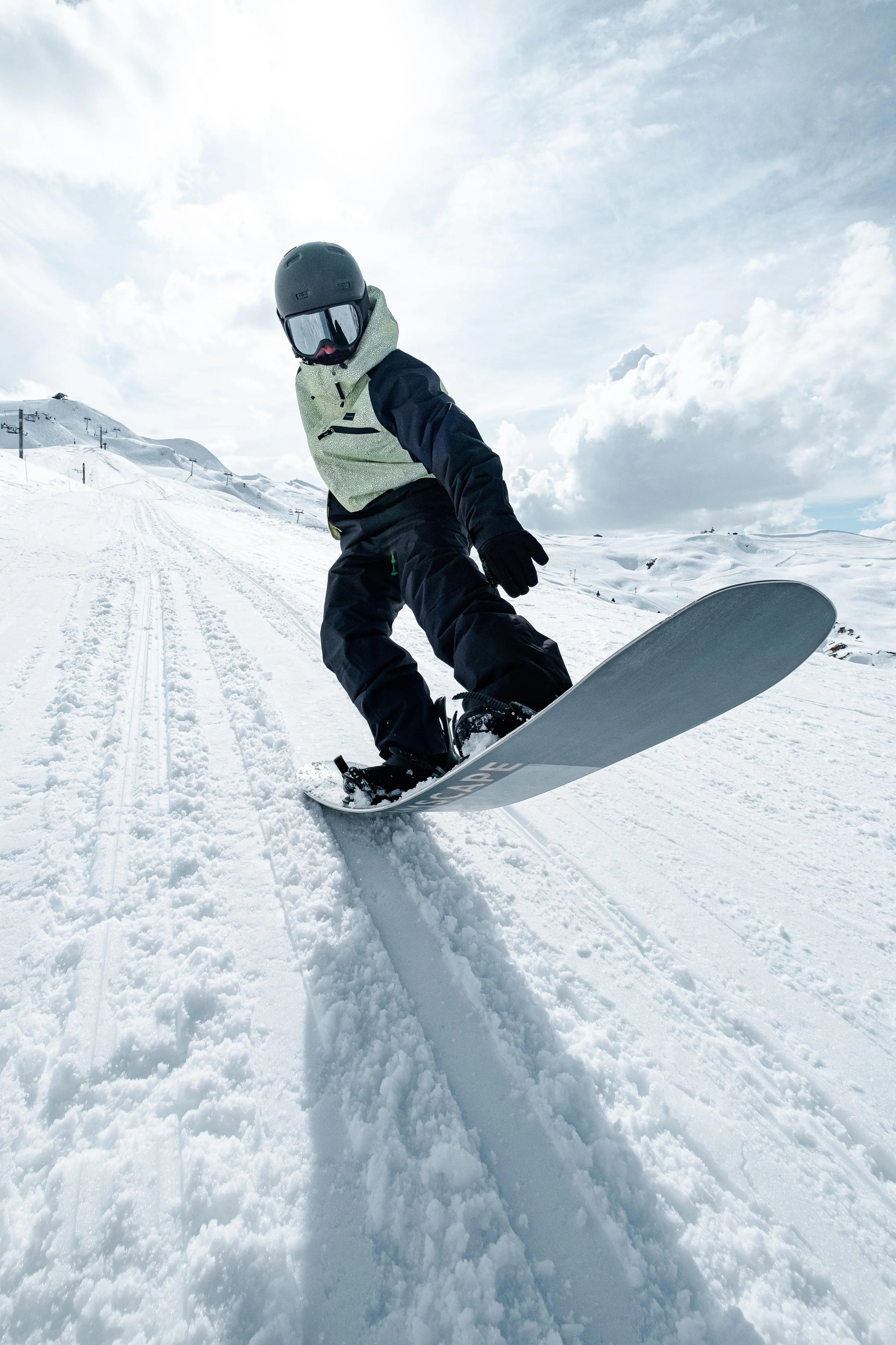 8307-men-x27-s-all-mountain-and-freestyle-snowboard-snb-100-1.jpg