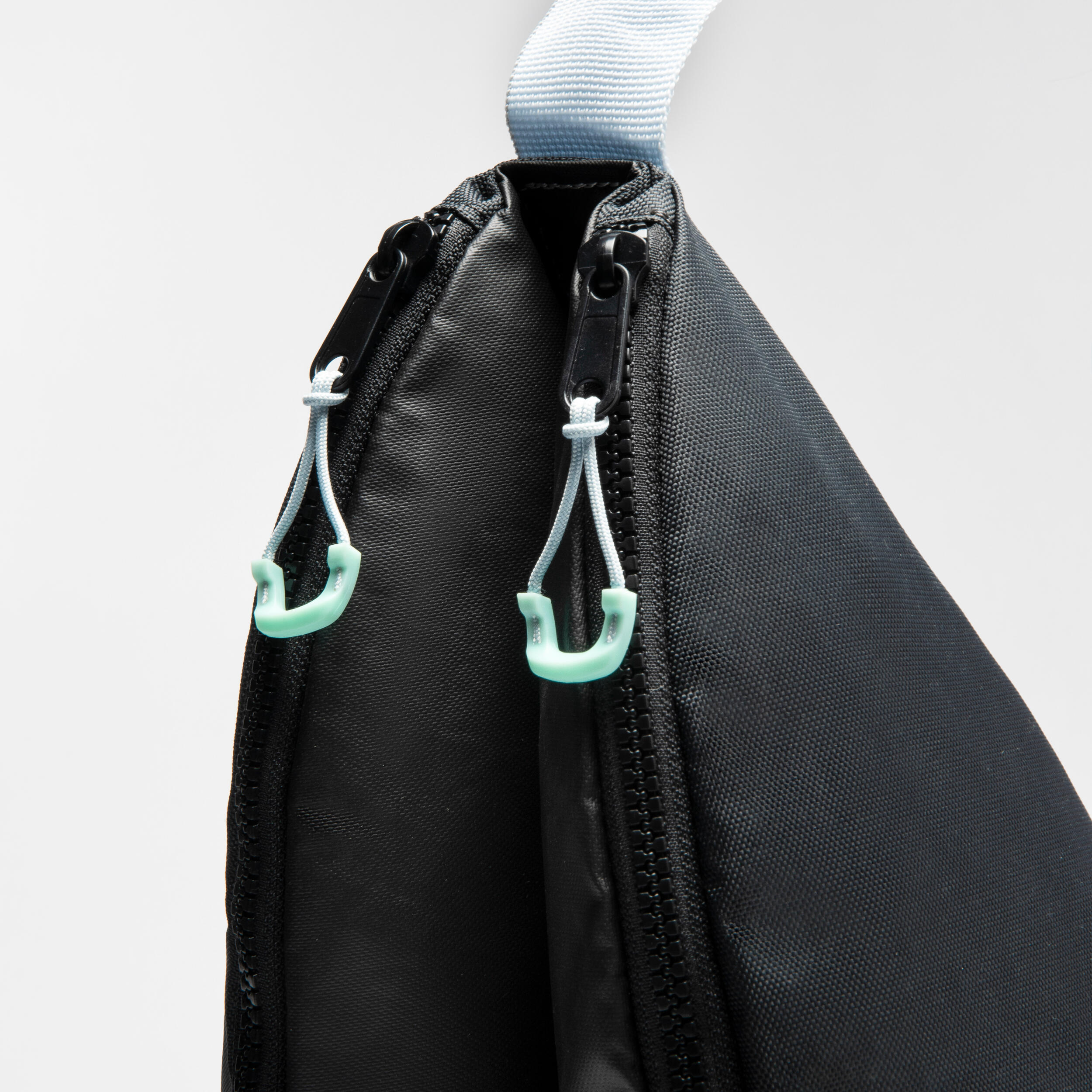 8311-3-in-1-ice-skating-skate-bag-black-blue-1.jpg