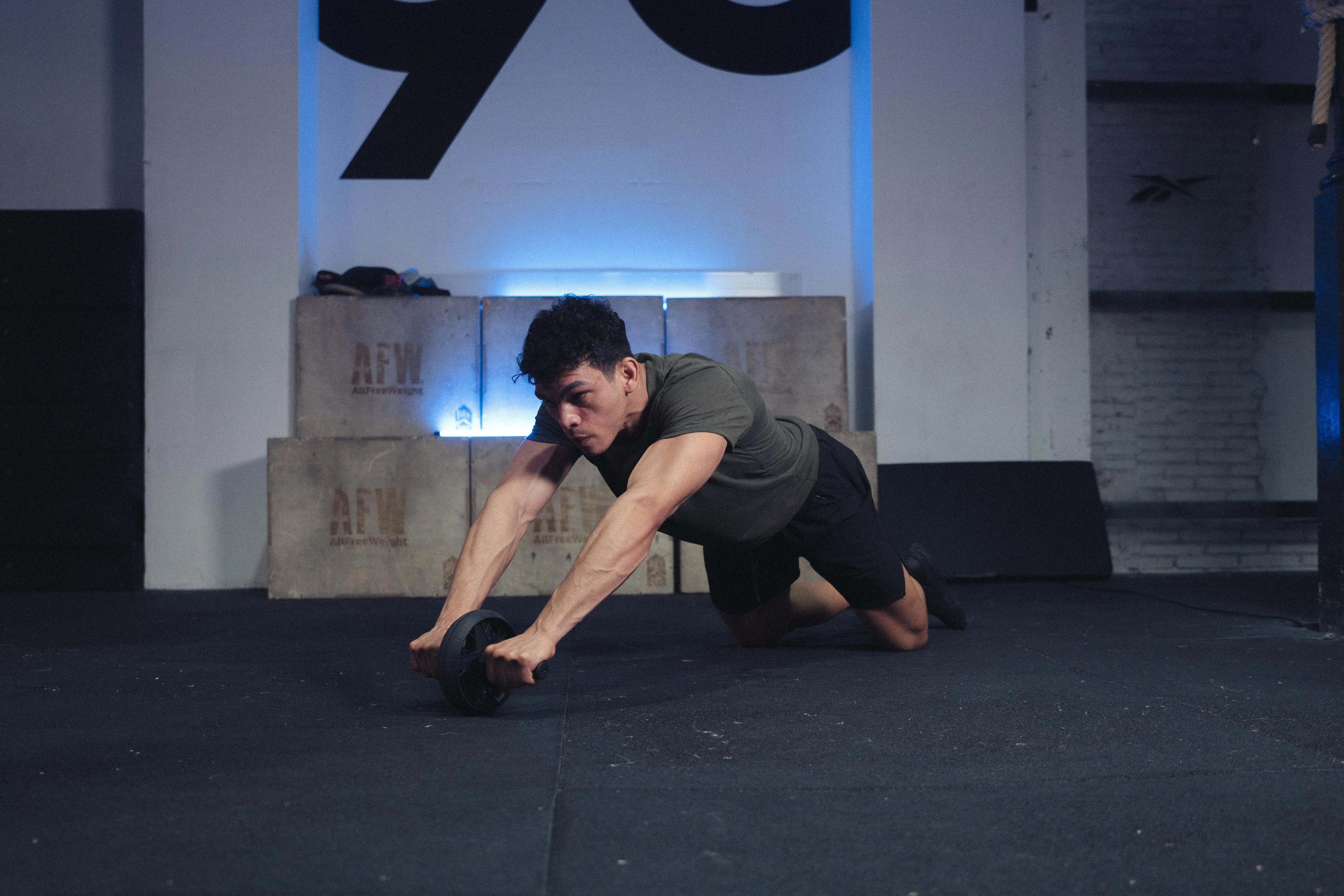 8689-dual-mode-weight-training-ab-wheel-1.jpg
