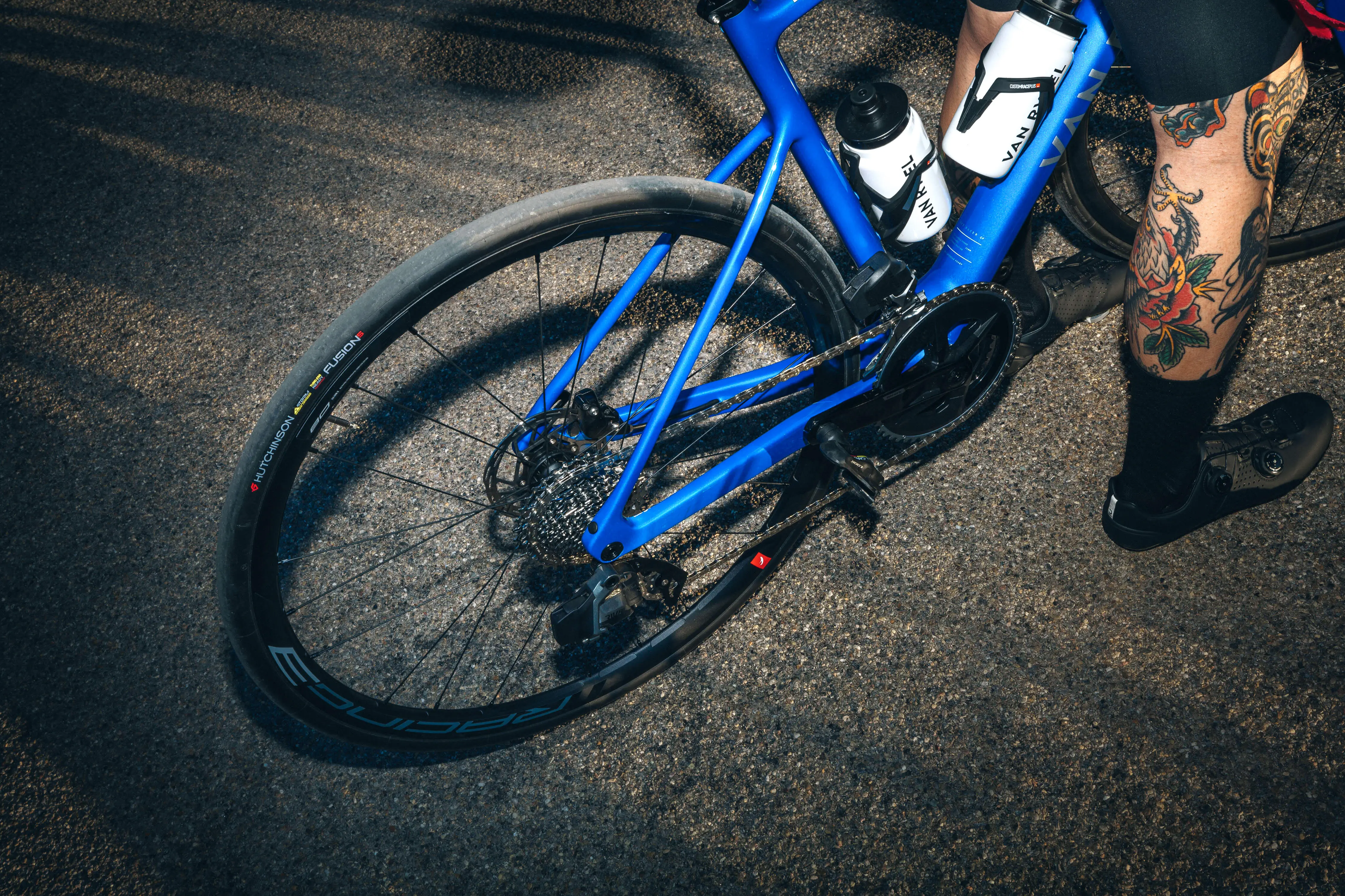 9750-carbon-road-bike-neo-racer-shimano-tiagra-1.jpg
