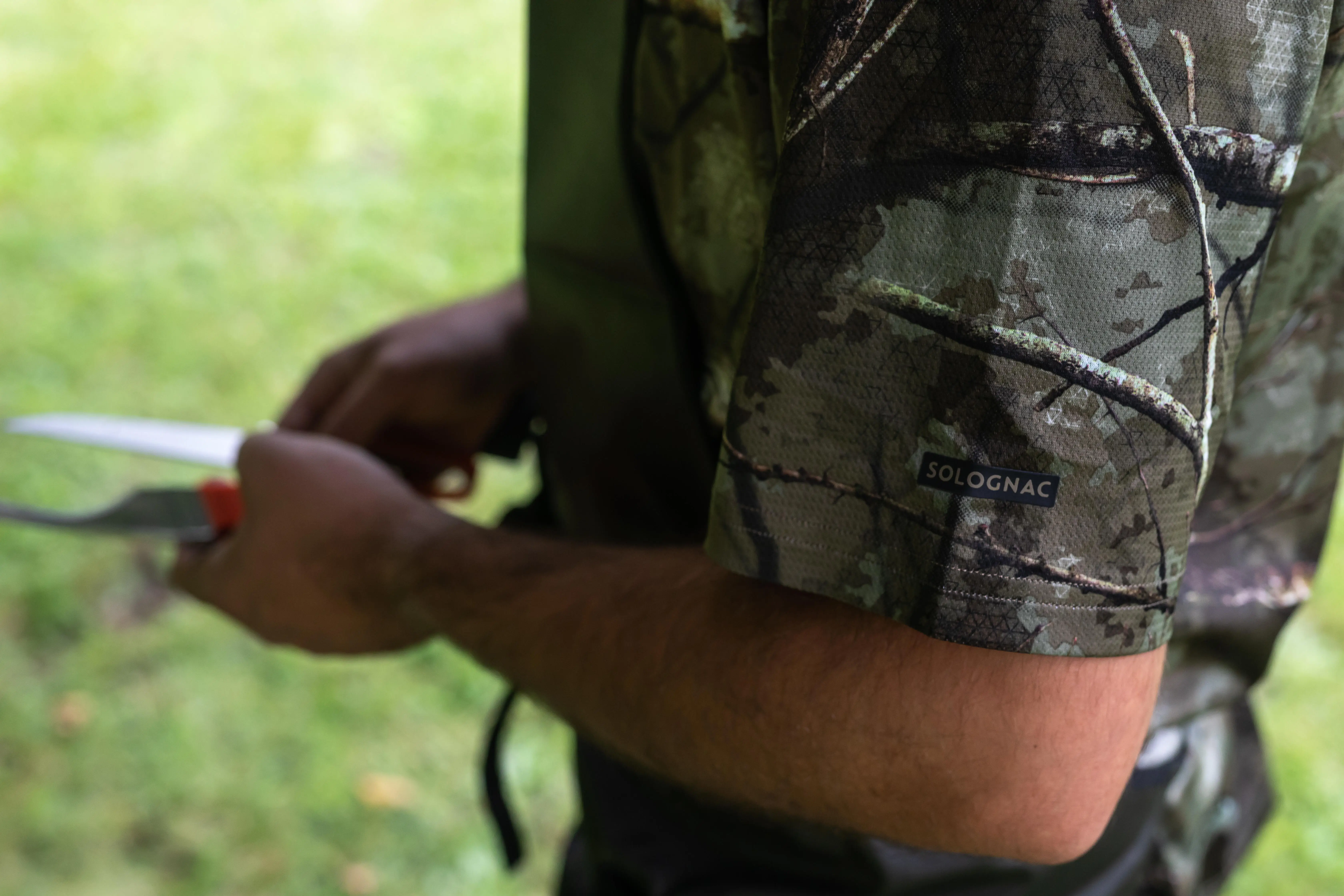 8833-short-sleeved-breathable-hunting-t-shirt-treemetic-100-camouflage-1.jpg