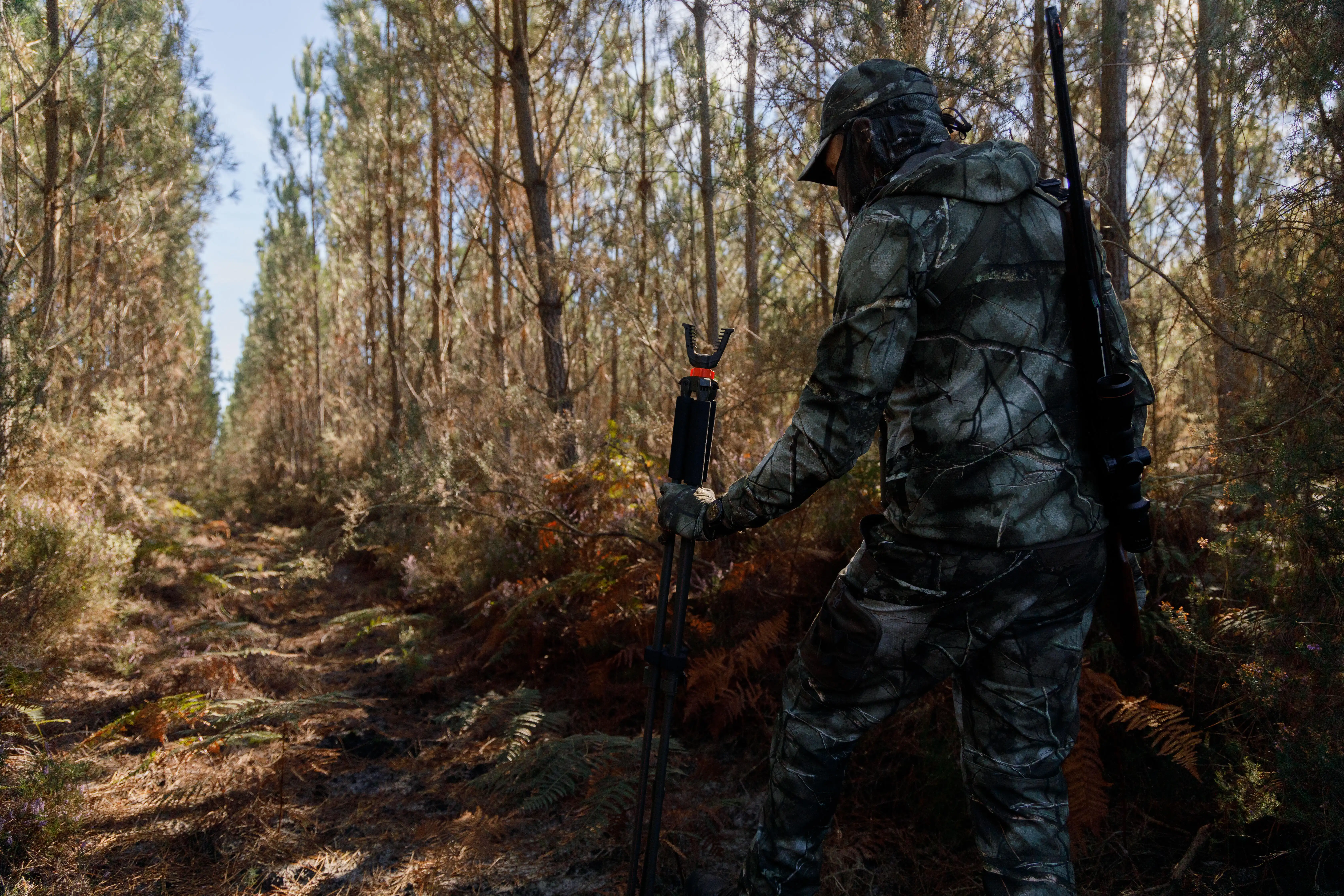 8866-waterproof-silent-hunting-jacket-treemetic-500-camo-1.jpg