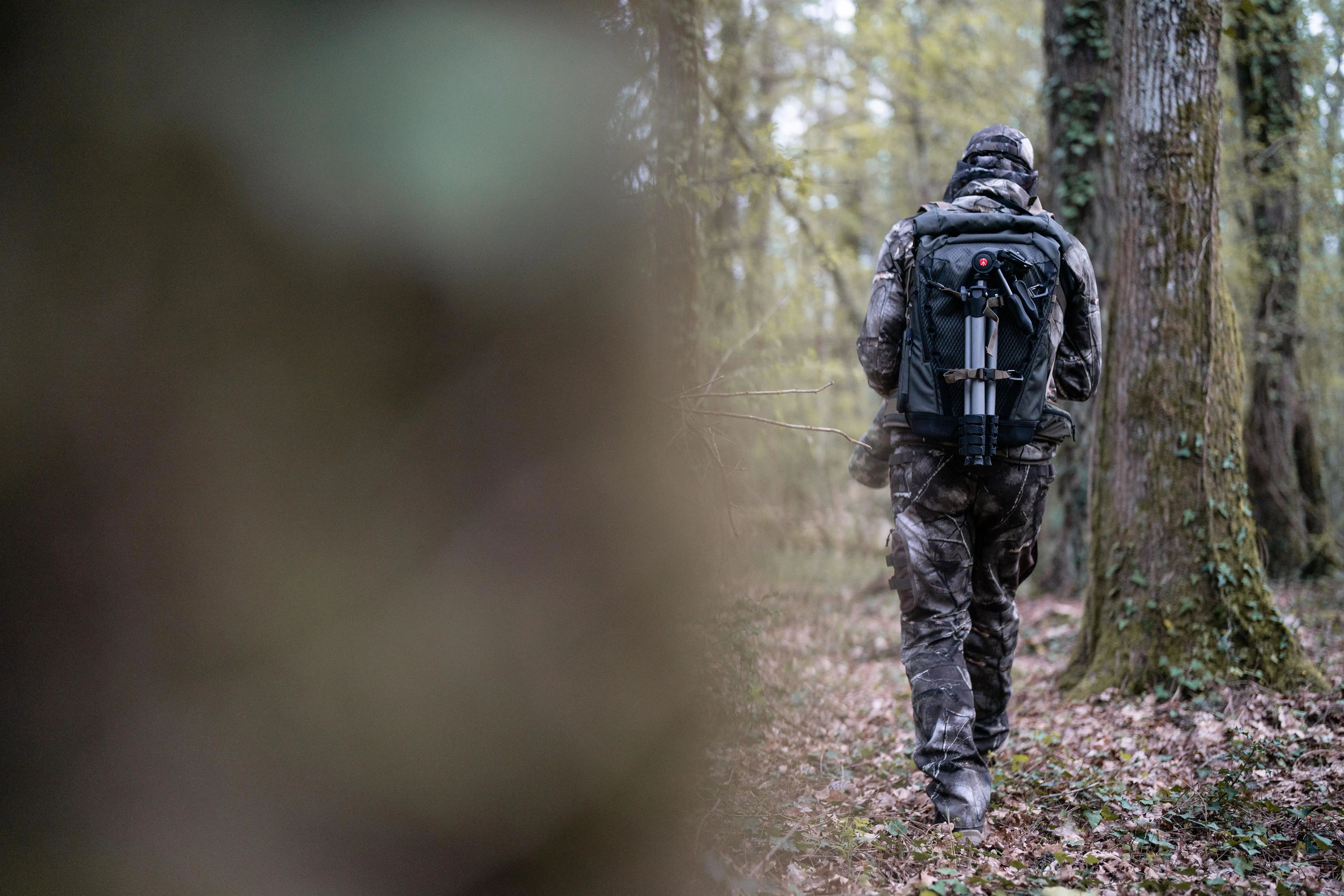 8866-waterproof-silent-hunting-jacket-treemetic-500-camo-1.jpg