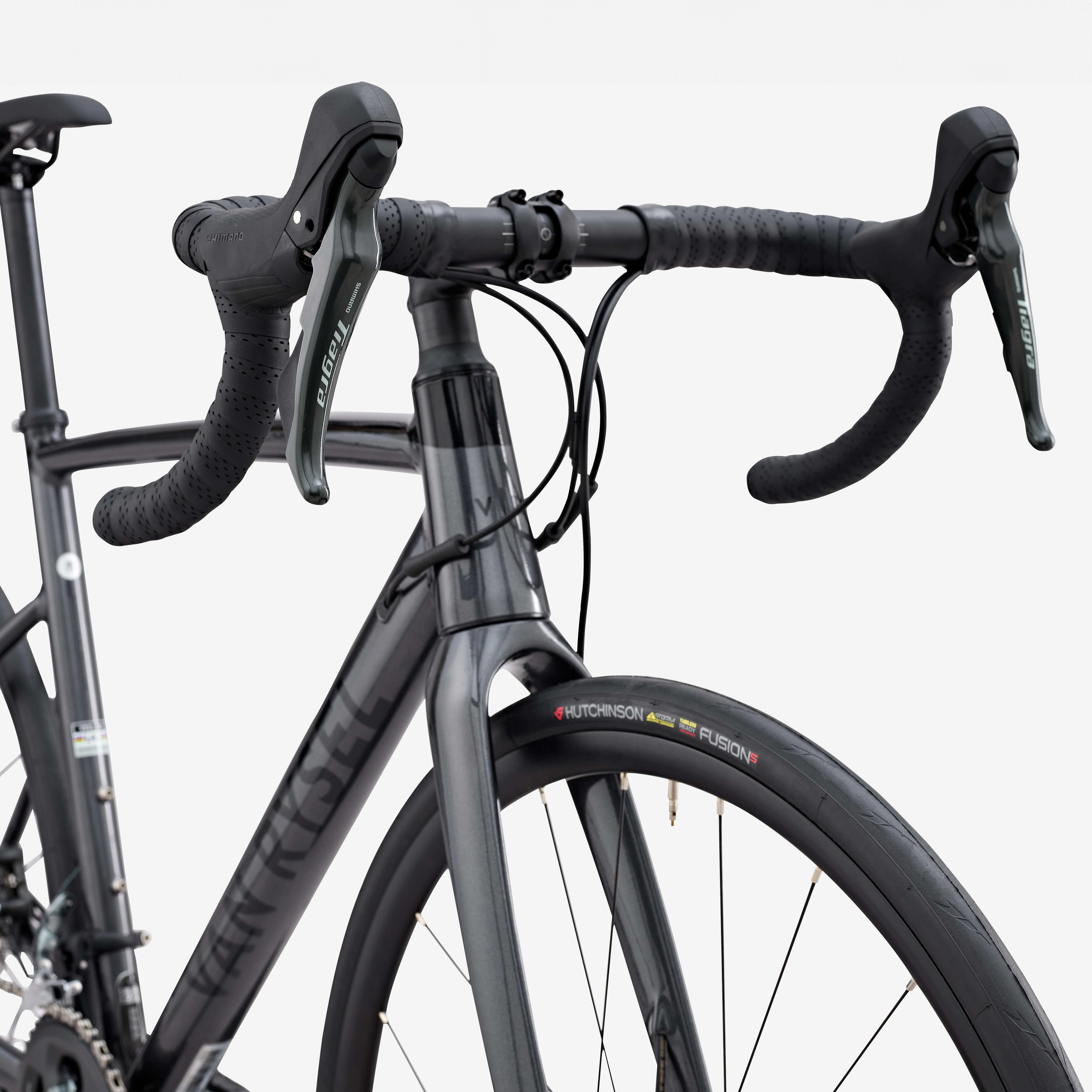 8881-endurance-road-bike-shimano-tiagra-2×10-speed-ncr-af-1.jpg