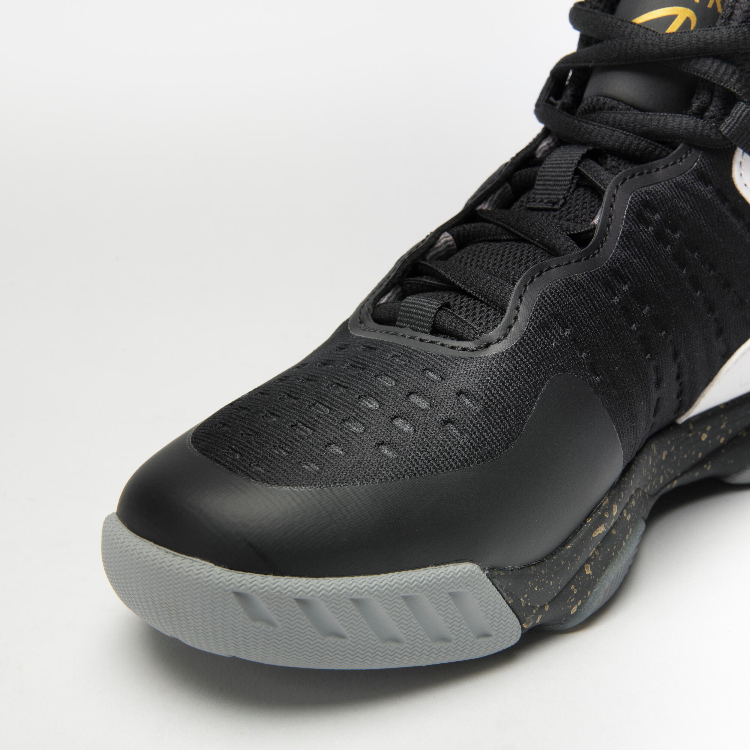 9001-kids-x27-intermediate-basketball-shoes-ss-500-1.jpg