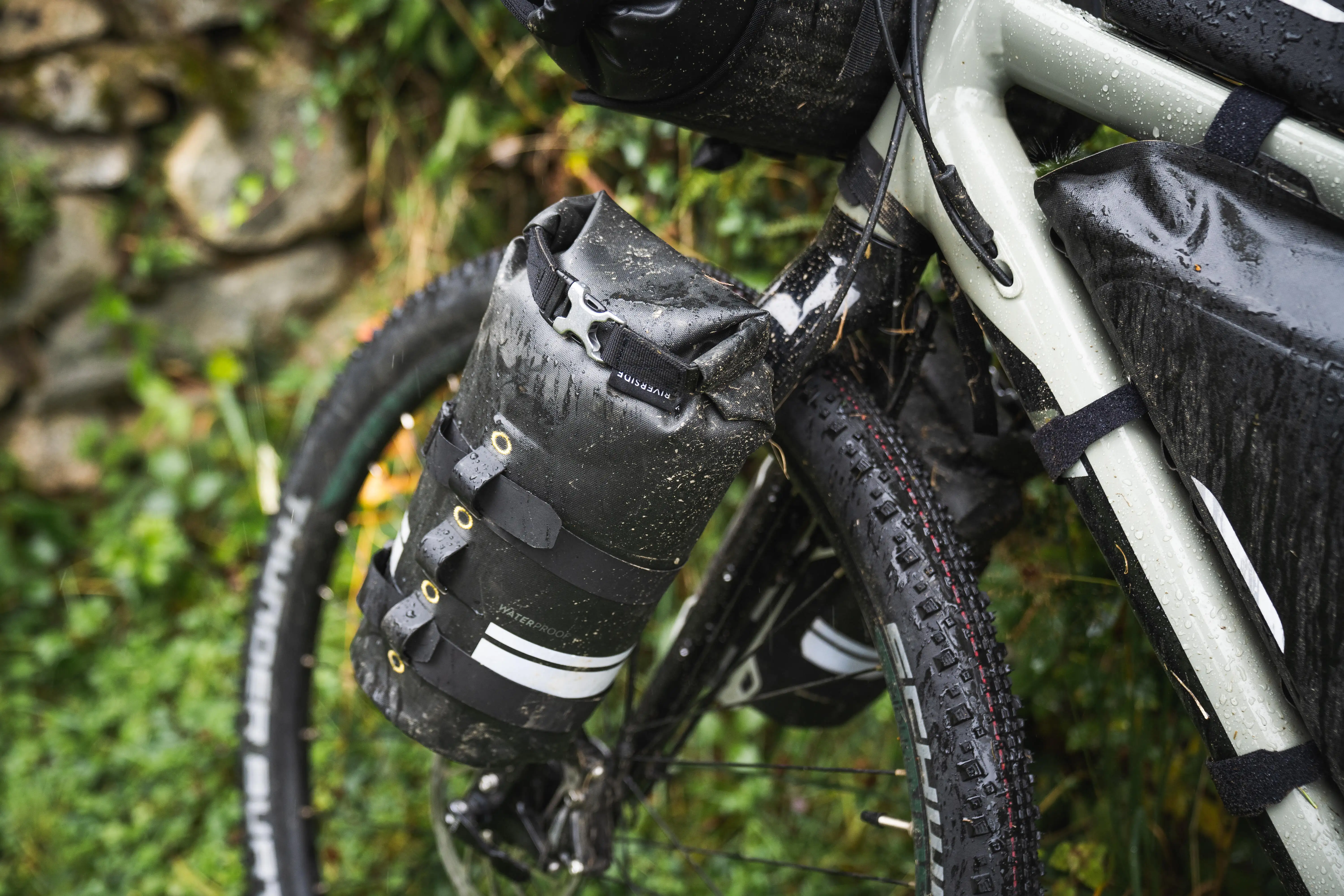 9034-fork-bag-mount-cargo-cage-1.jpg