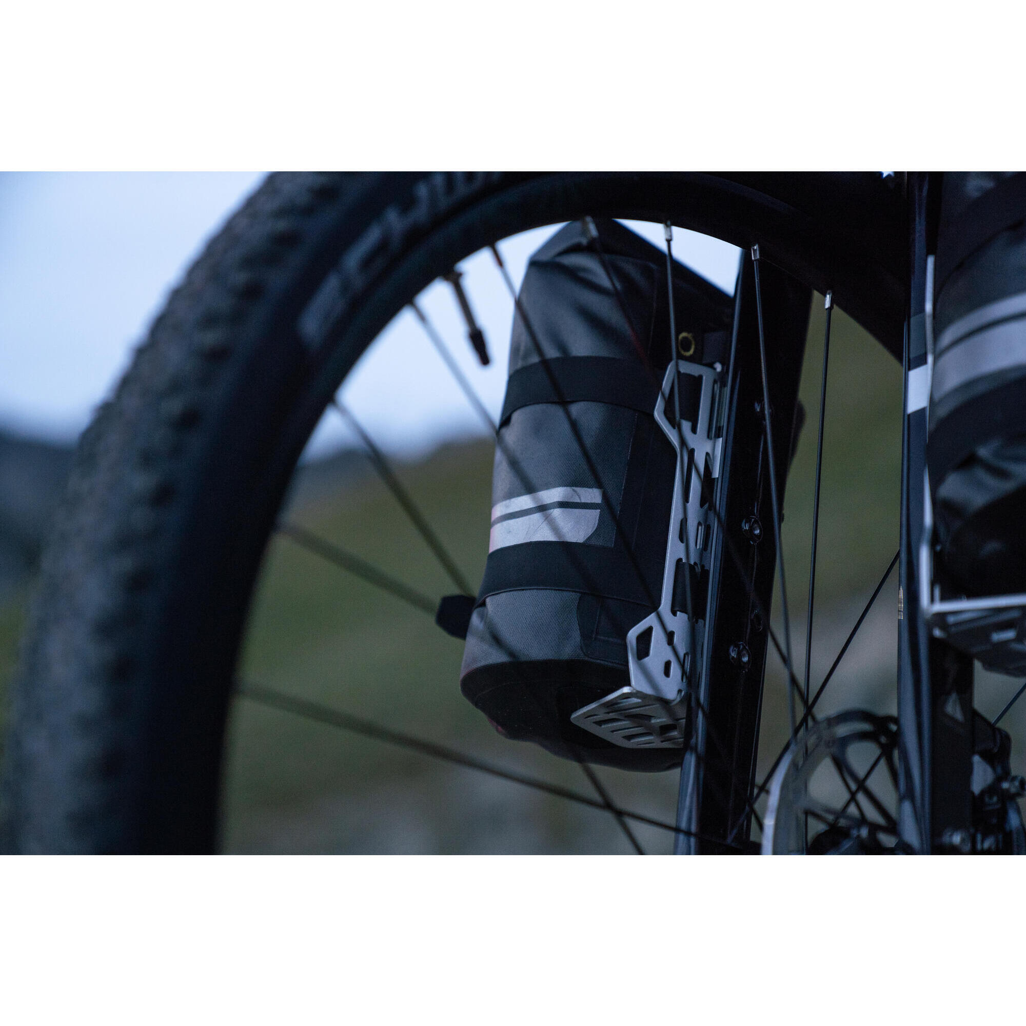9034-fork-bag-mount-cargo-cage-1.jpg