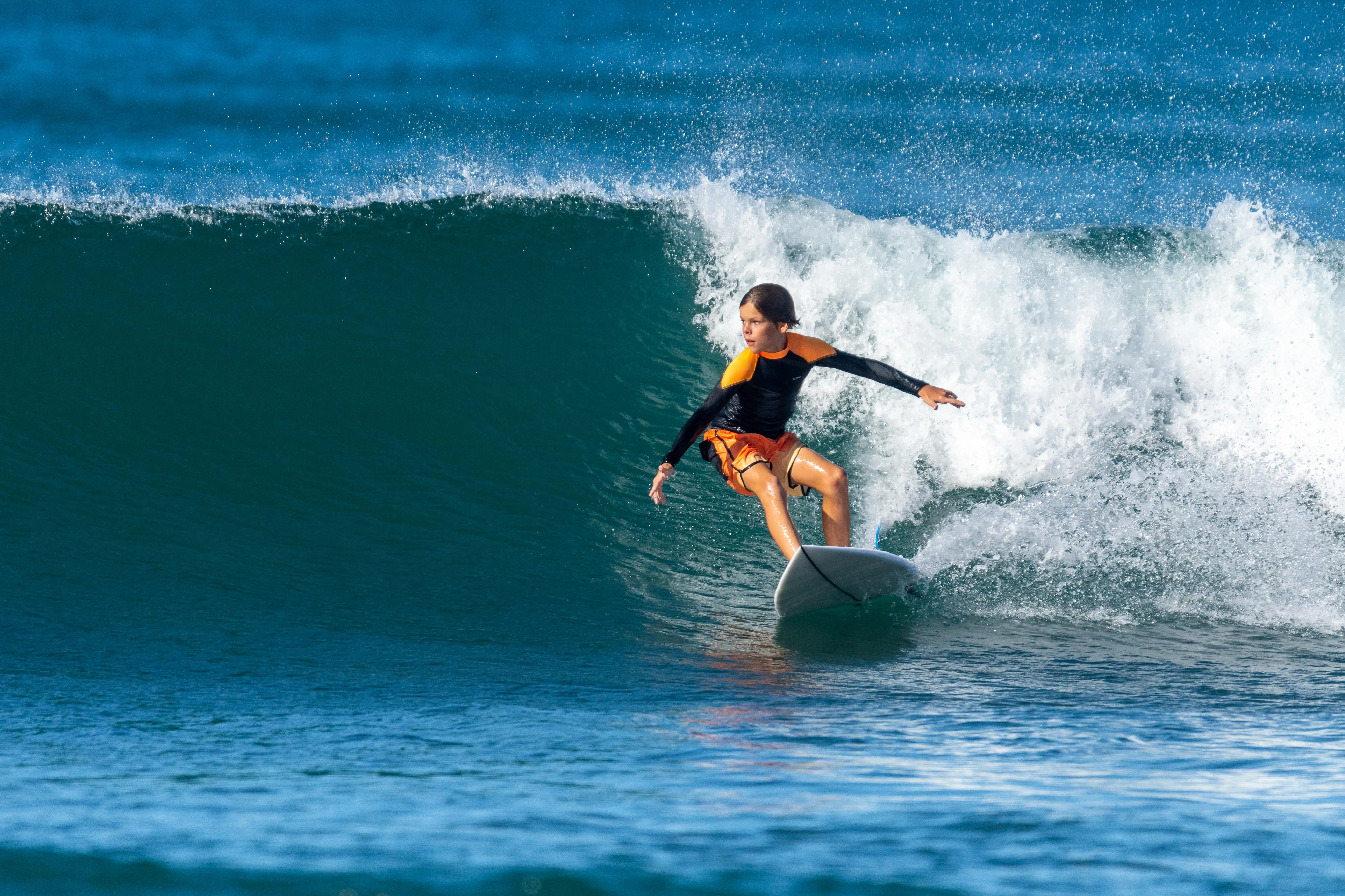 9072-boys-surfing-boardshorts-500-age-8-15-1.jpg