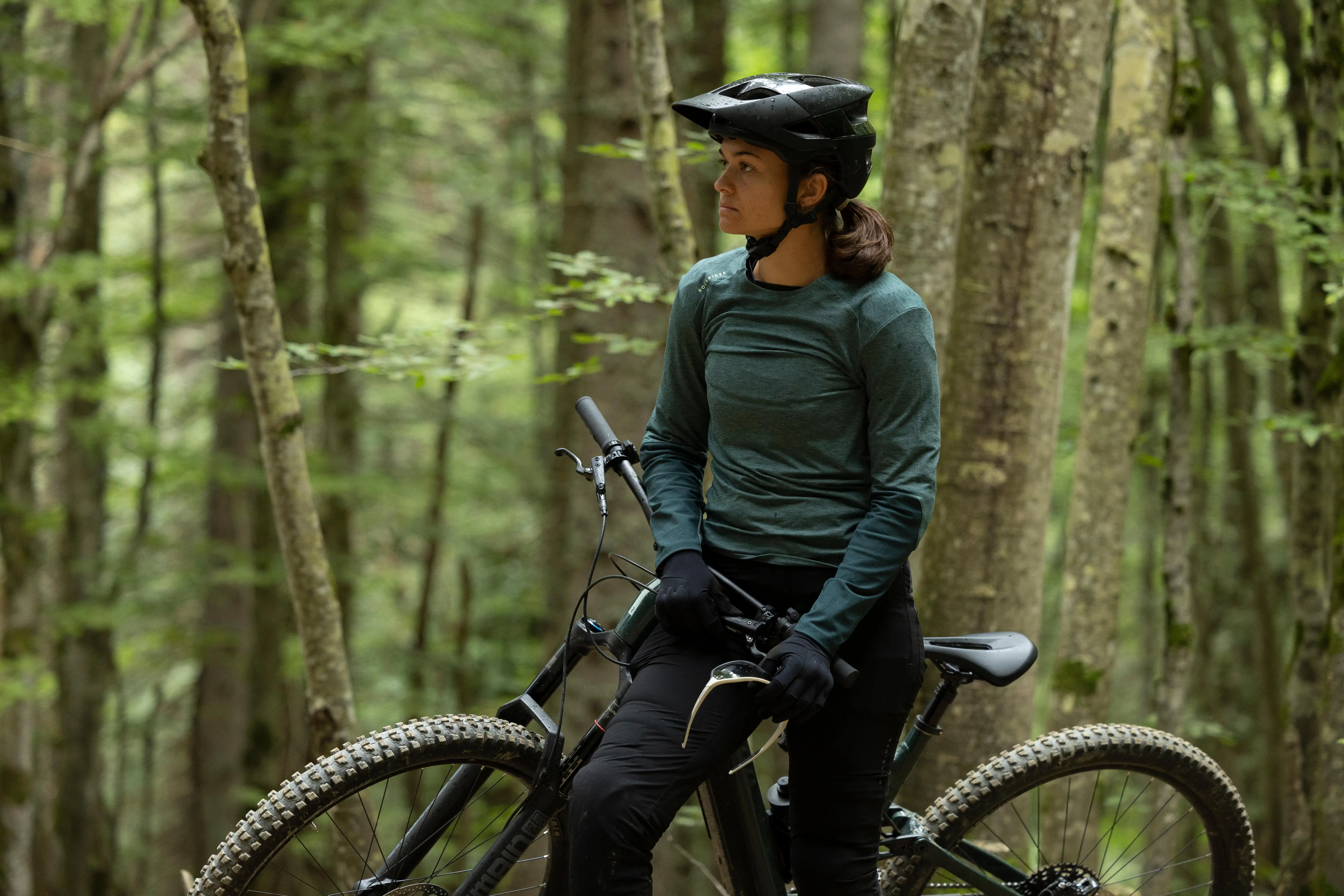 9228-breathable-long-sleeved-mountain-bike-jersey-1.jpg