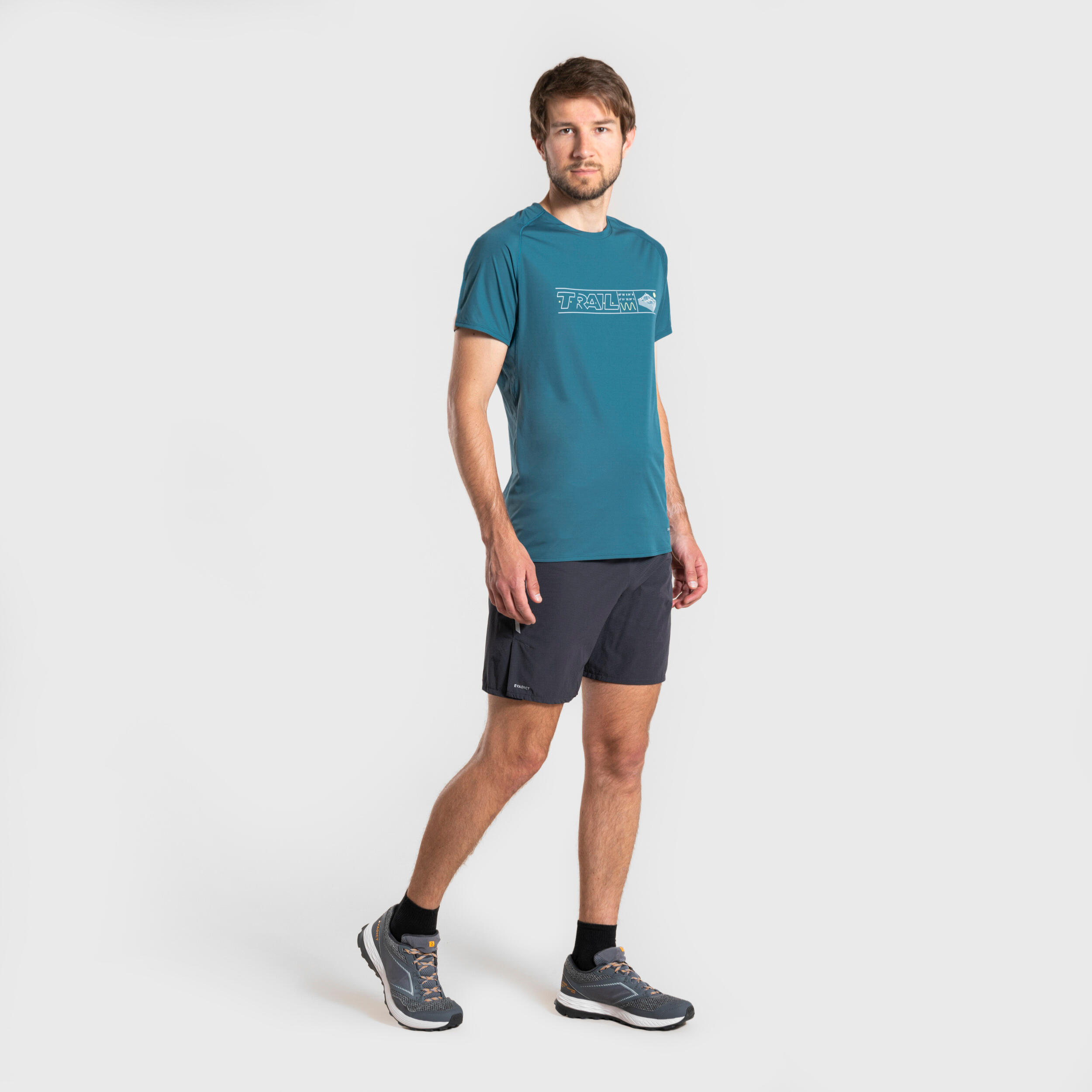 9245-men-x27-s-trail-running-shorts-run-900-1.jpg