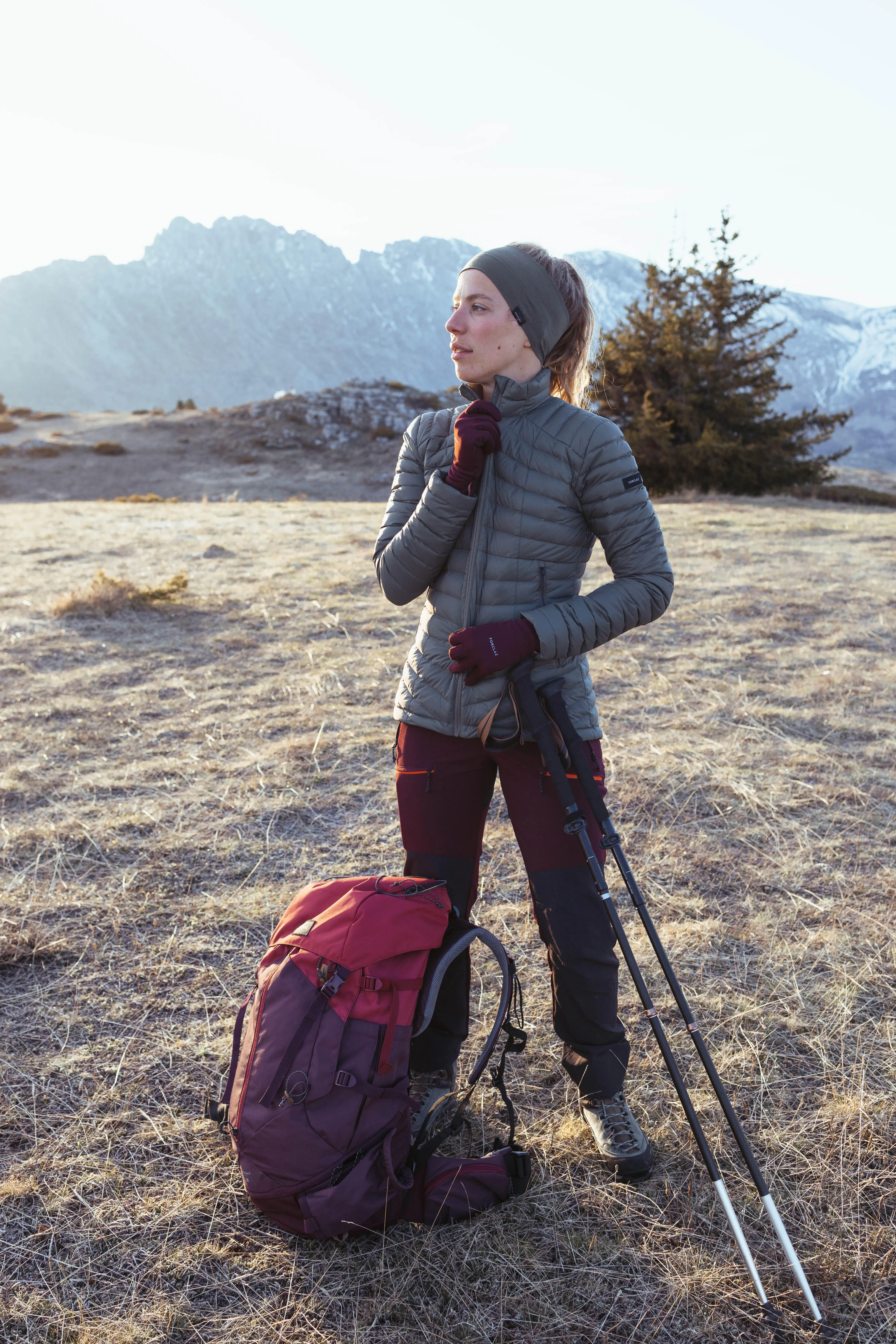 9279-women-s-50-l-hiking-backpack-mt-100-easyfit-1.jpg