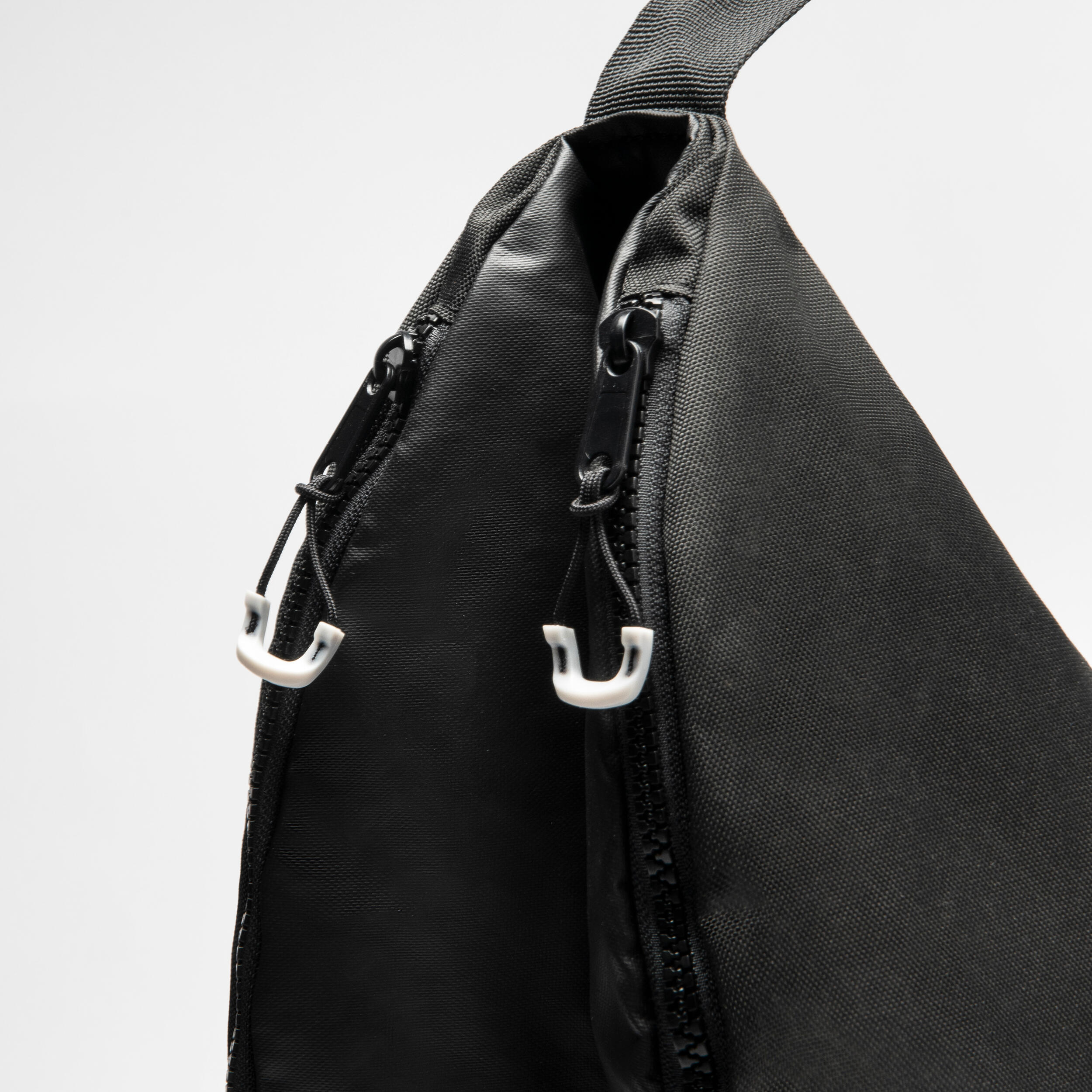 9302-25l-3-in-1-ice-skating-skate-bag-black-1.jpg